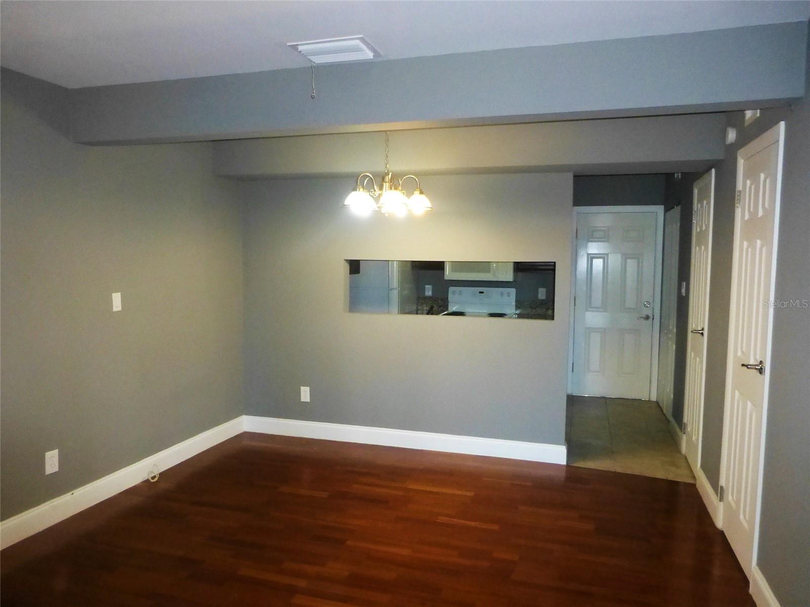 Image 3 of 13 For 3203 Tacon Street B