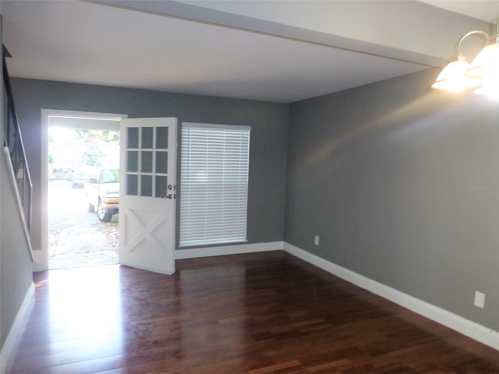 Image 4 of 13 For 3203 Tacon Street B