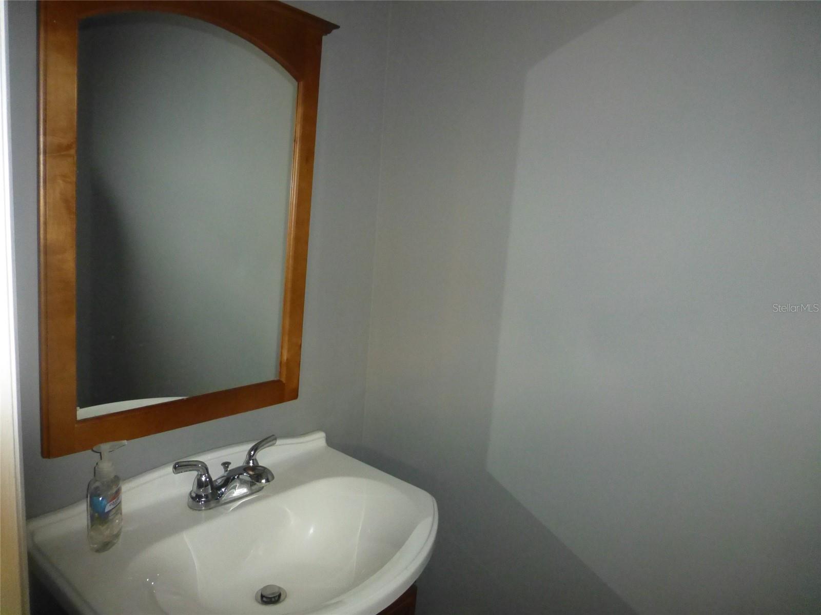 Image 9 of 13 For 3203 Tacon Street B