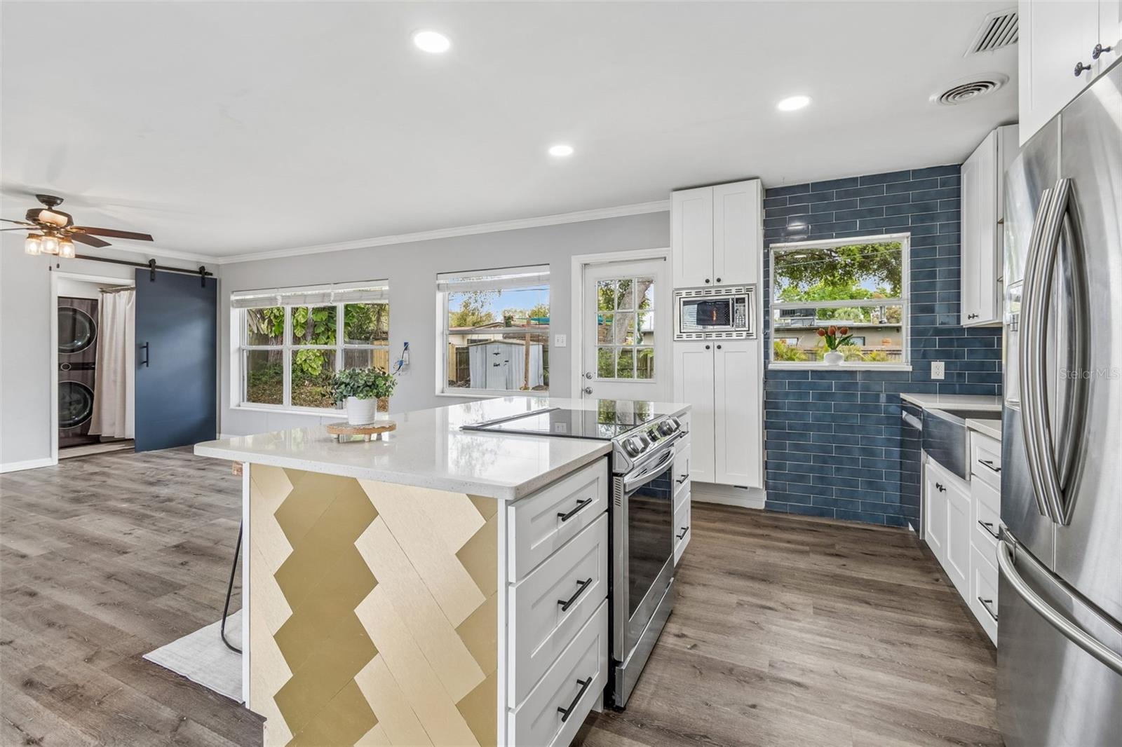 Image 18 of 82 For 2153 75th Way N