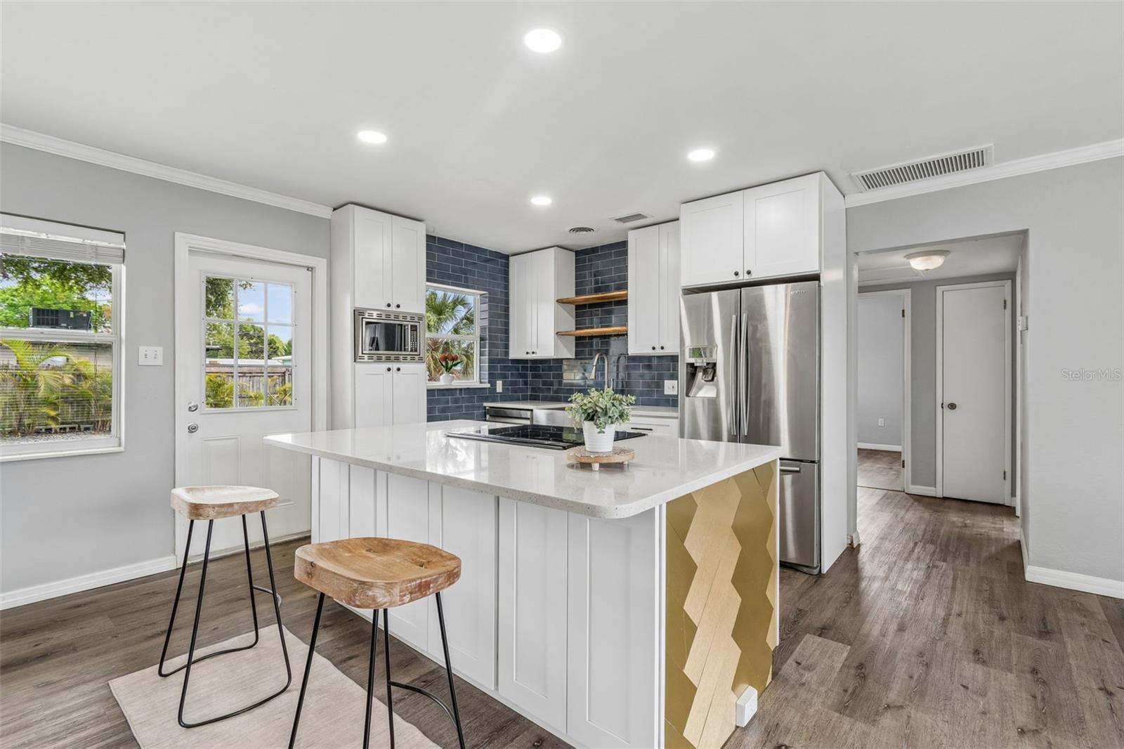 Image 19 of 82 For 2153 75th Way N