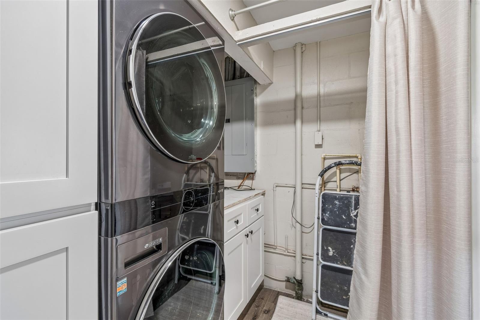 Image 40 of 82 For 2153 75th Way N