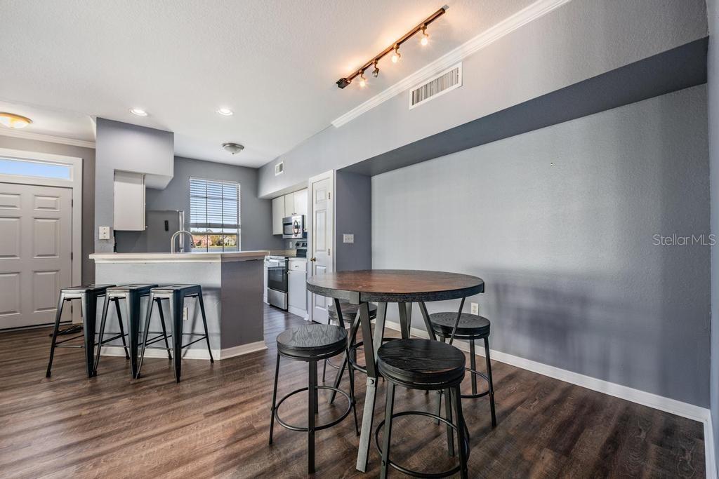 Image 13 of 39 For 9552 Lake Chase Island Way 9552