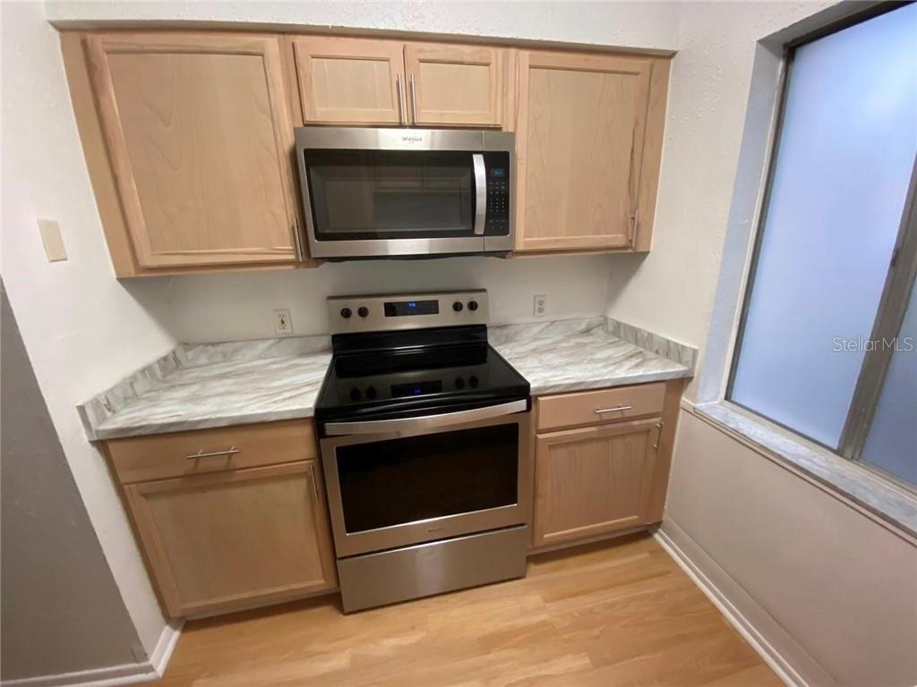 Image 3 of 8 For 7508 Presley Place 100