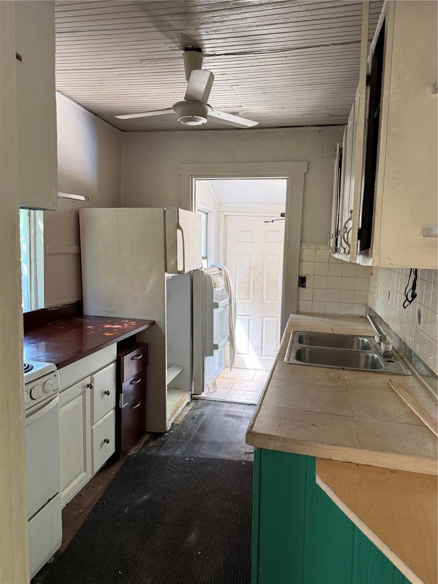 Image 3 of 13 For 2007 43rd Street S