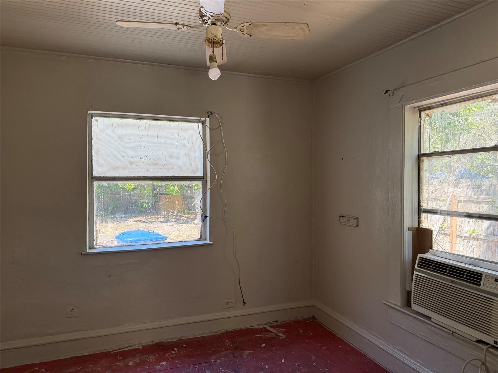 Image 4 of 13 For 2007 43rd Street S