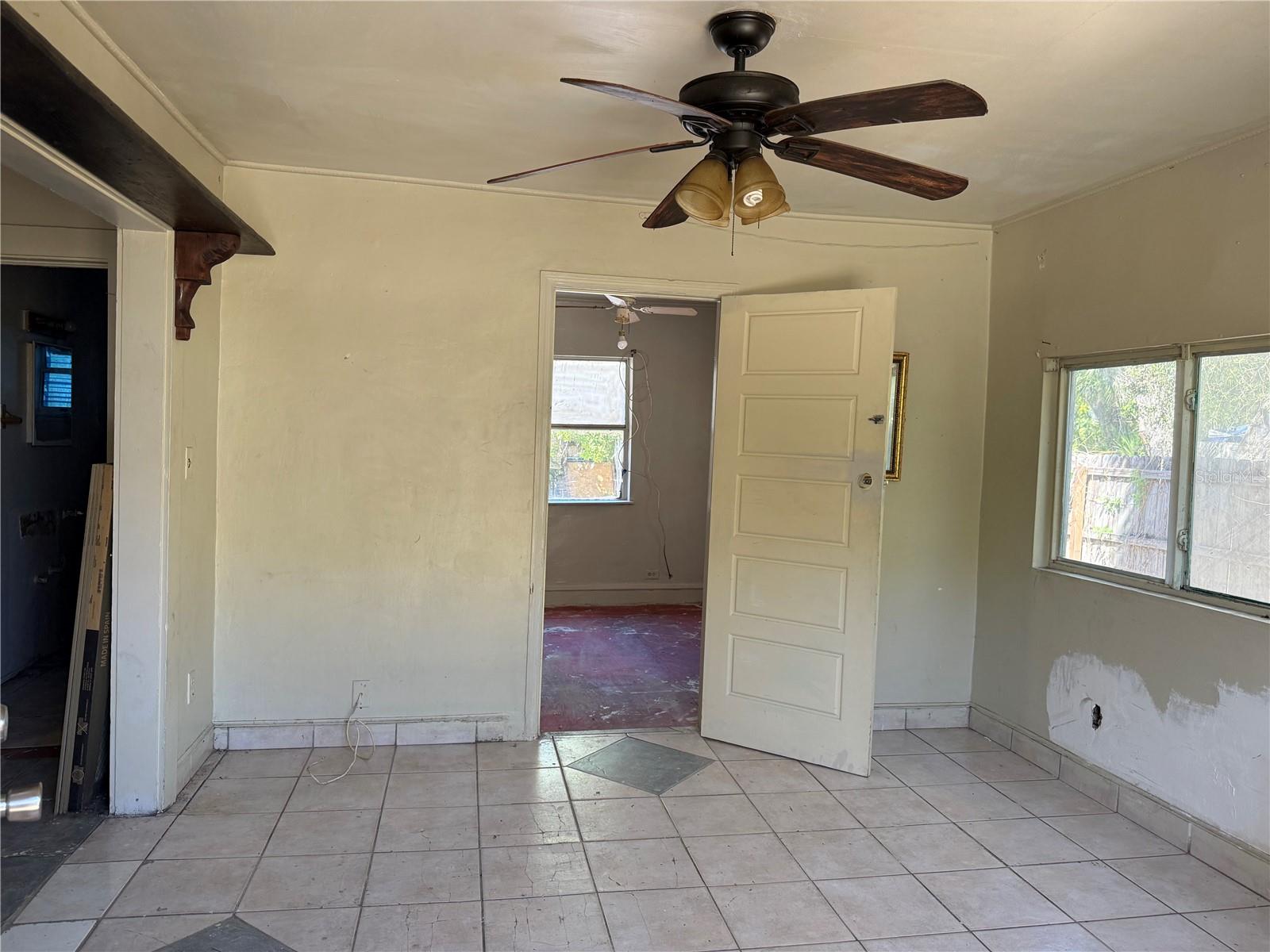 Image 6 of 13 For 2007 43rd Street S