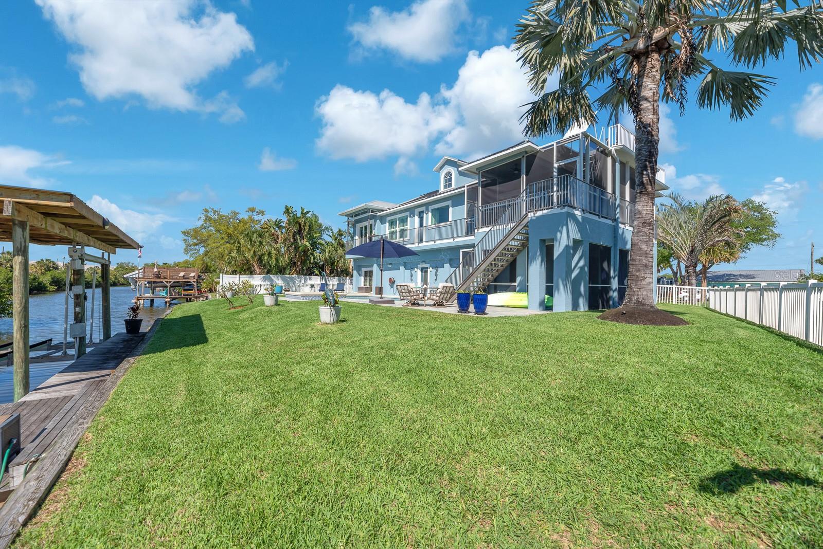 Image 27 of 93 For 9425 Oak Street