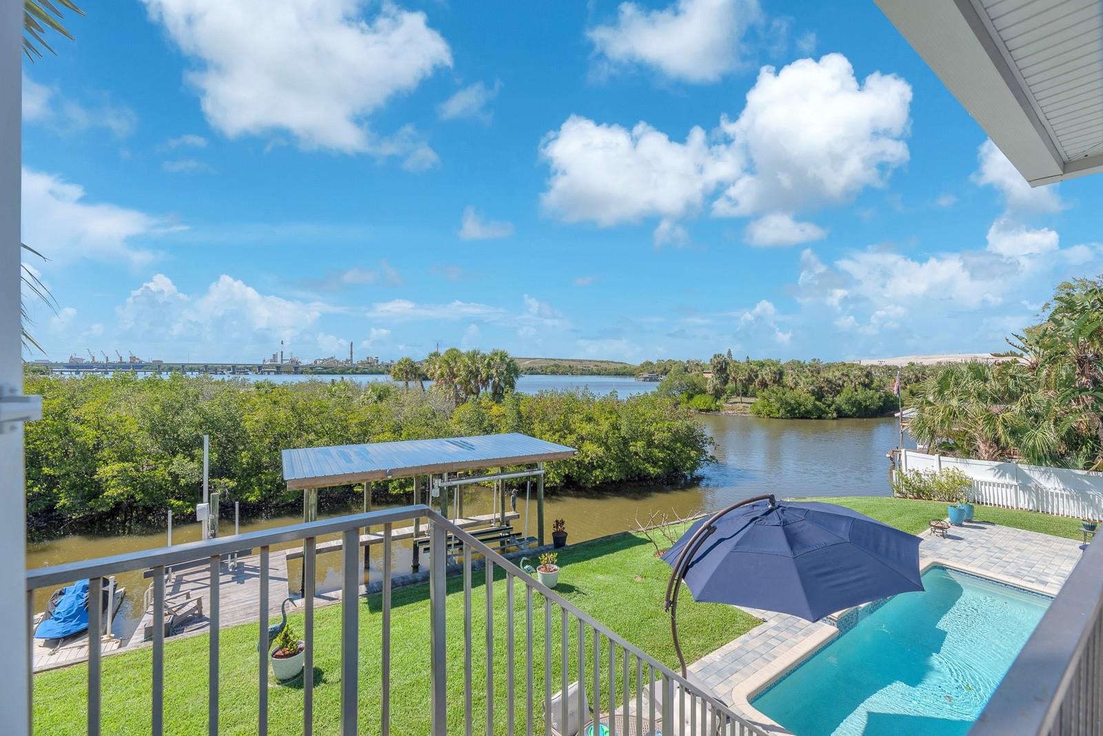 Image 29 of 93 For 9425 Oak Street