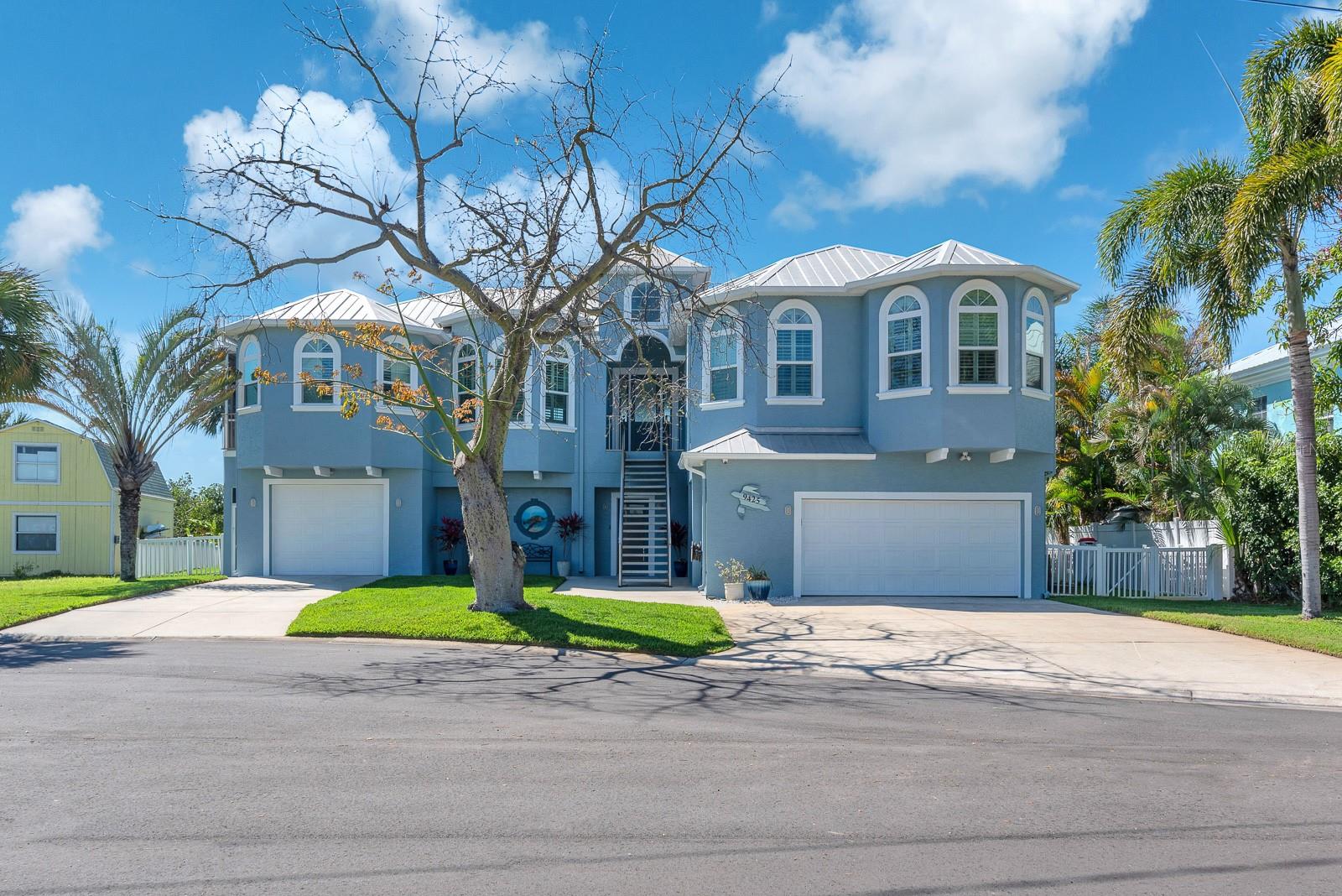 Image 4 of 93 For 9425 Oak Street