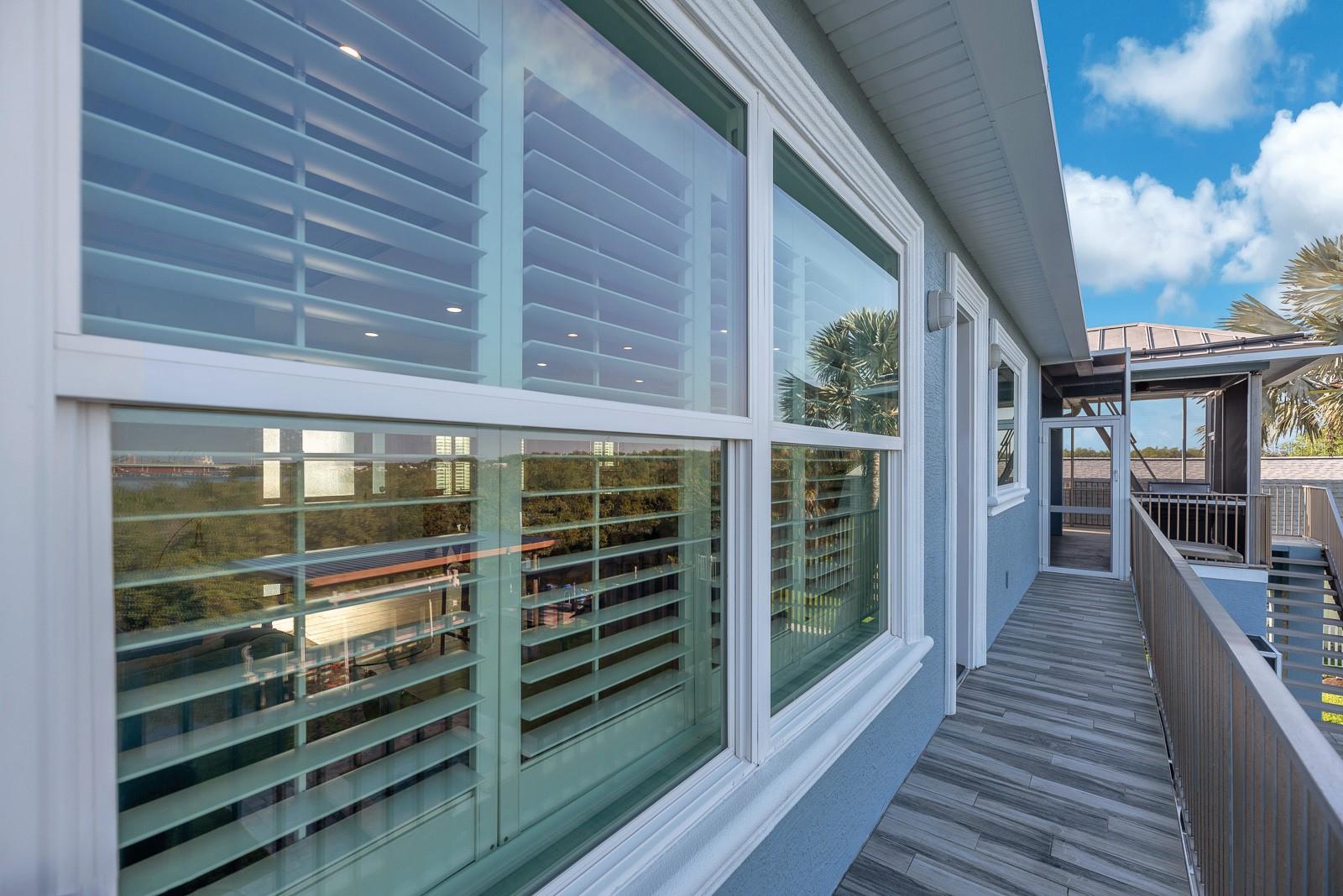 Image 47 of 93 For 9425 Oak Street