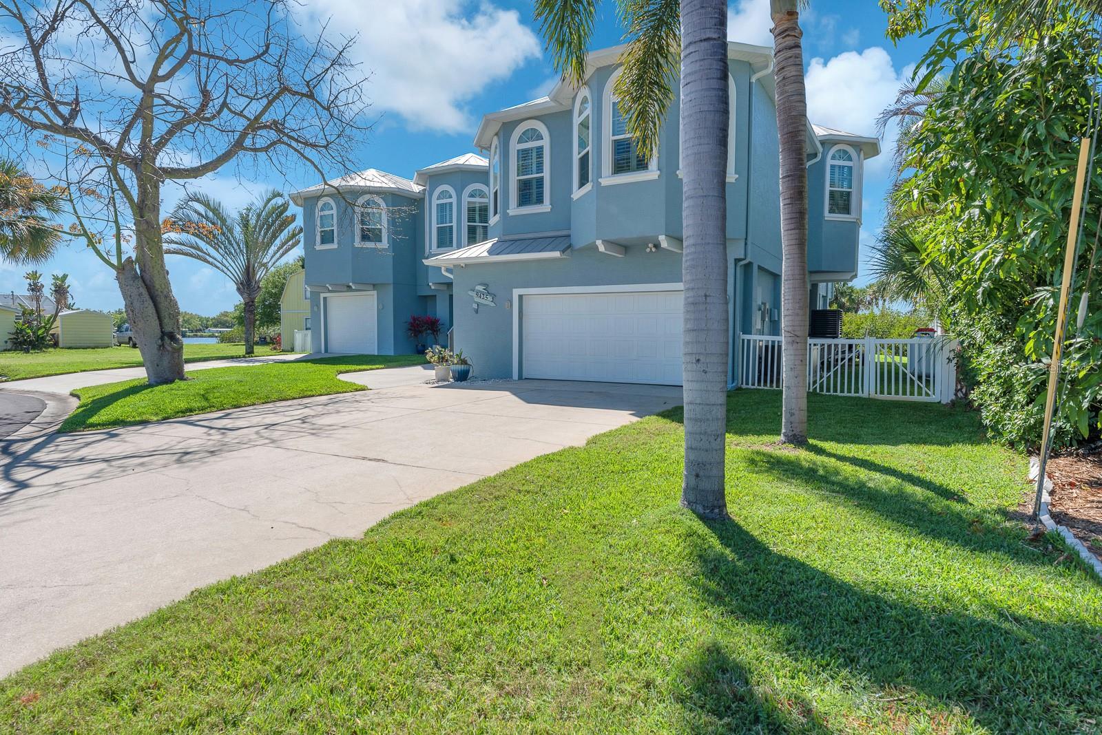 Image 5 of 93 For 9425 Oak Street