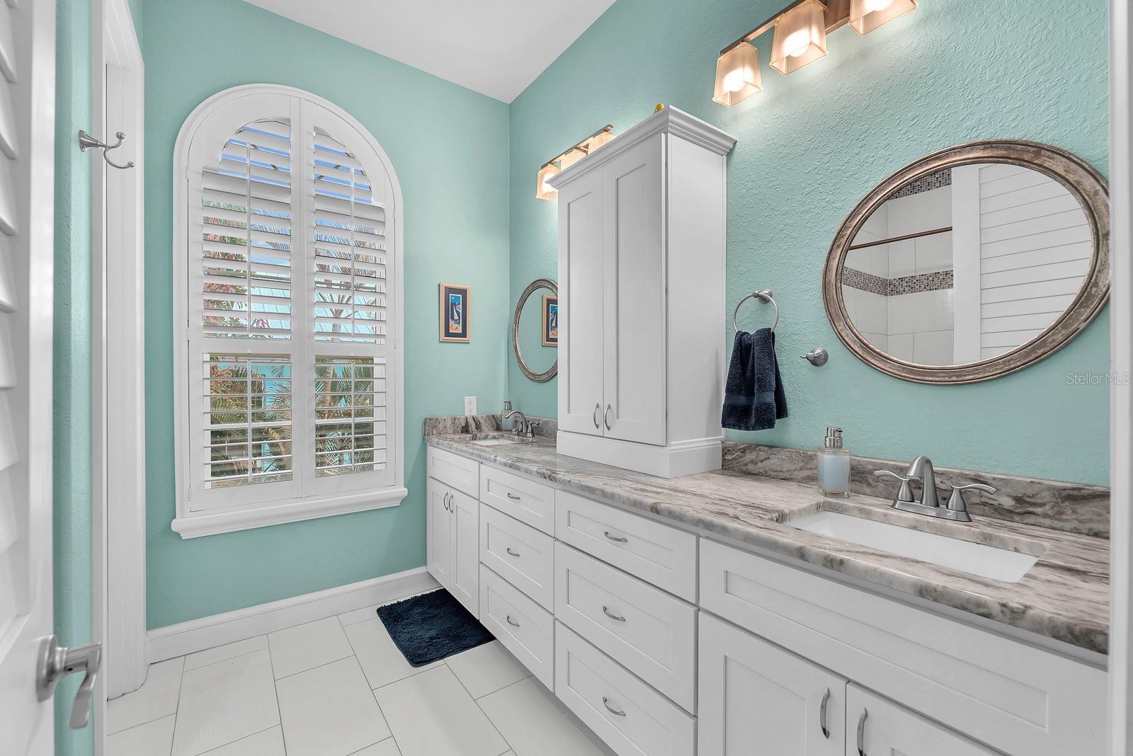 Image 78 of 93 For 9425 Oak Street