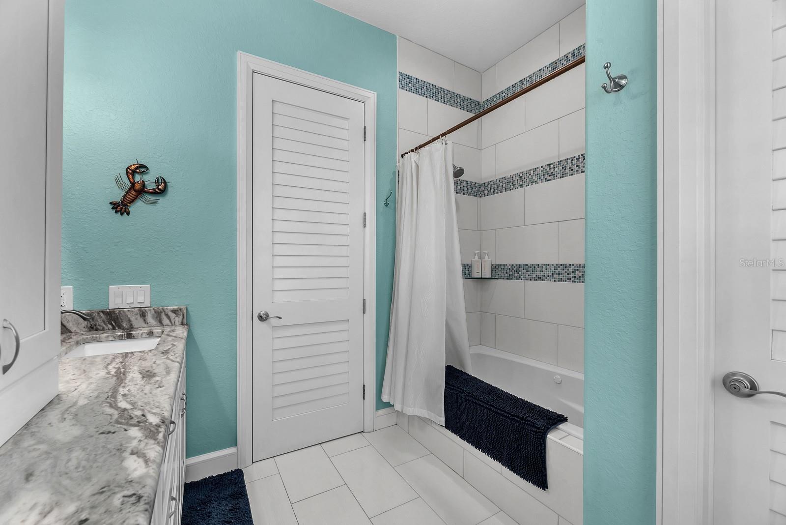 Image 79 of 93 For 9425 Oak Street