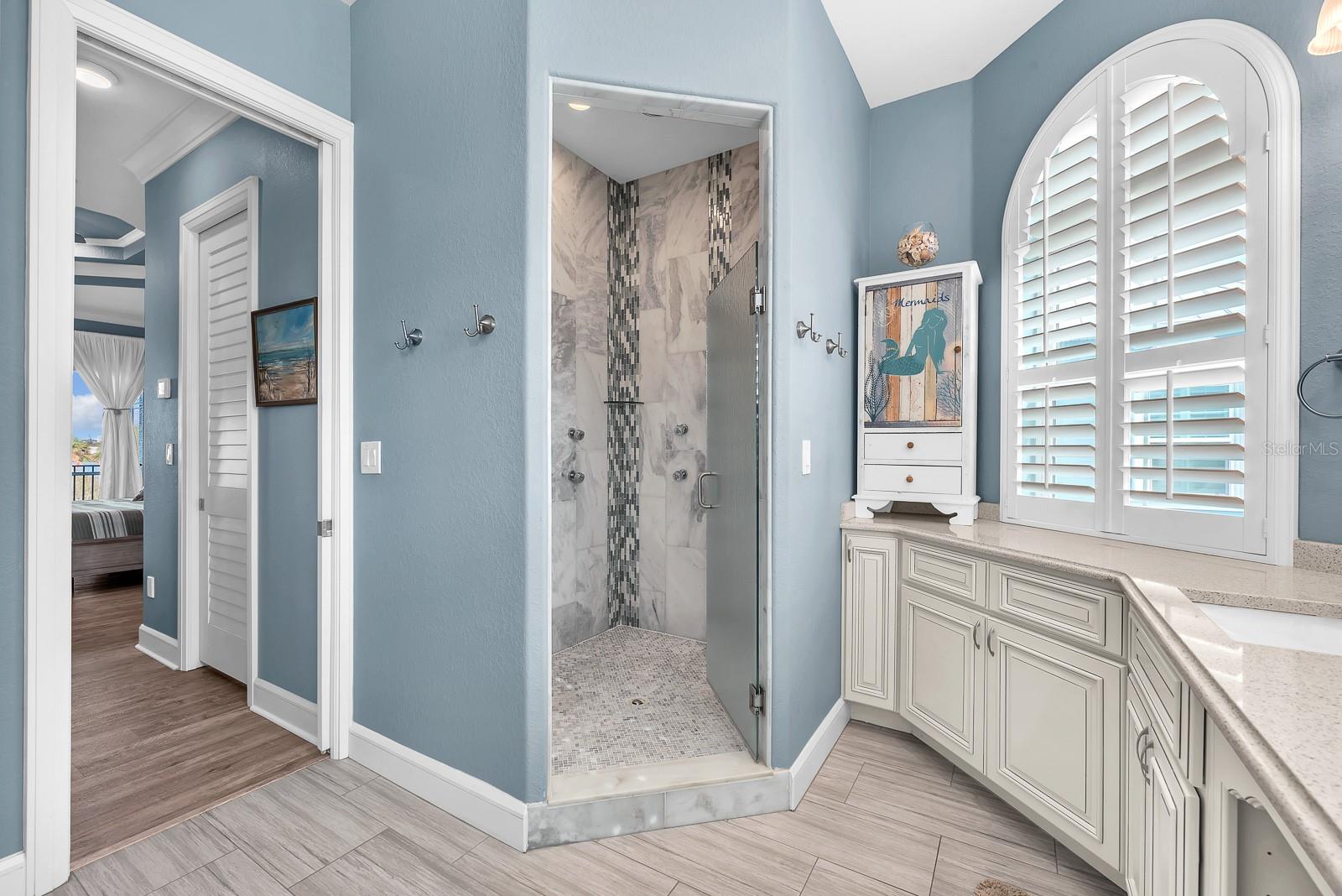 Image 82 of 93 For 9425 Oak Street