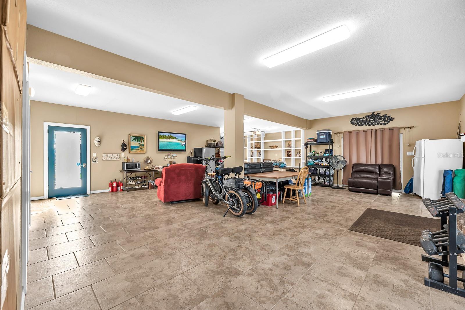 Image 86 of 93 For 9425 Oak Street