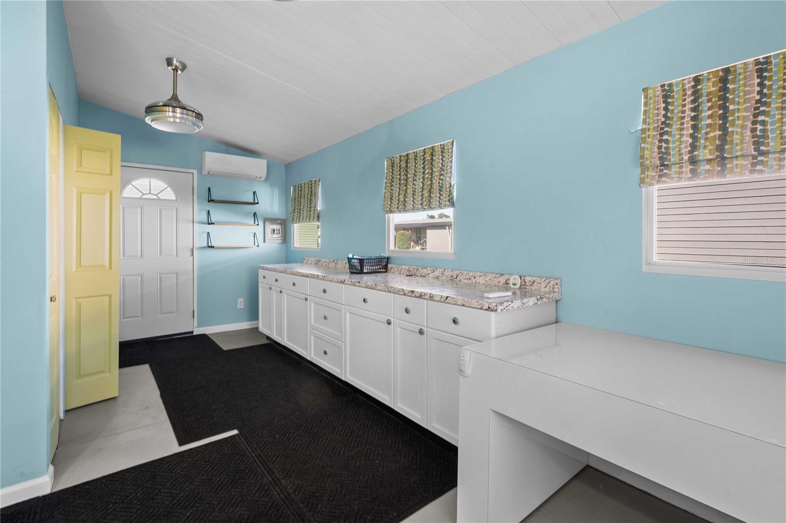 Image 16 of 66 For 36701 Grace Avenue