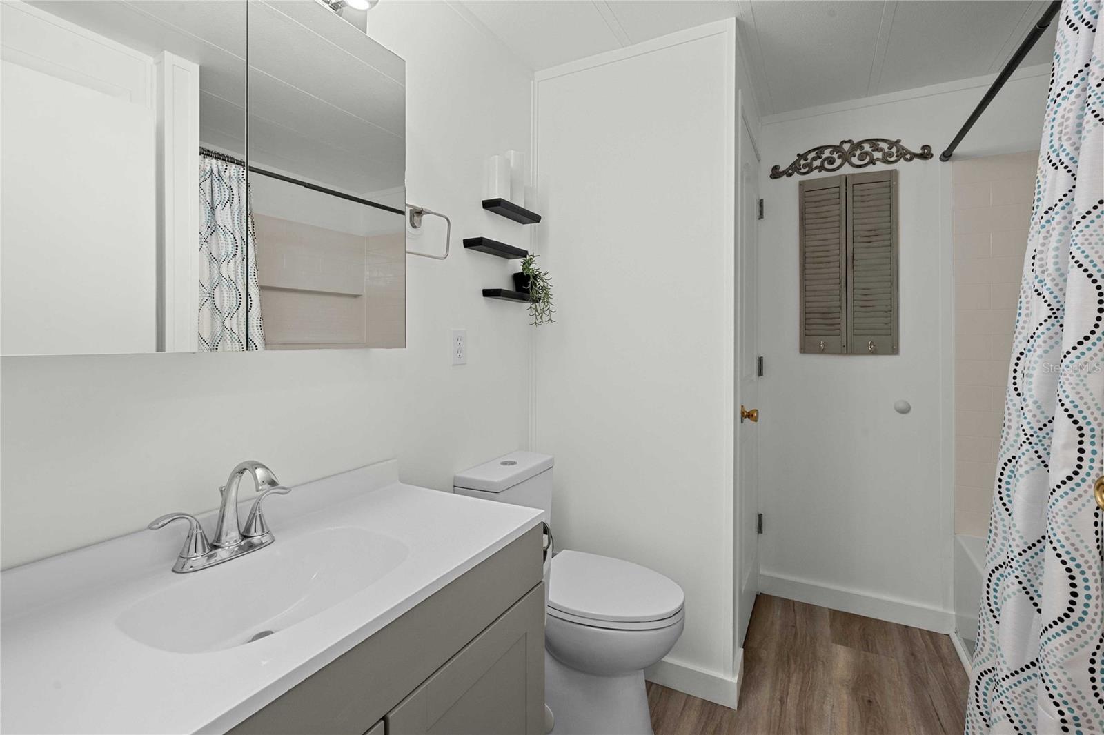 Image 25 of 66 For 36701 Grace Avenue