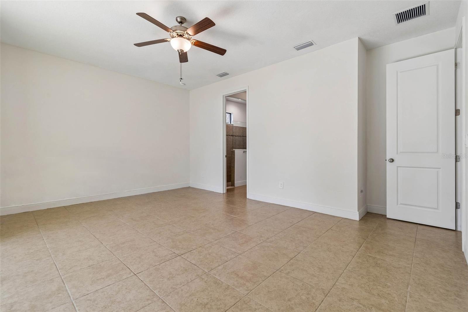 Image 13 of 71 For 1214 Florablu Drive