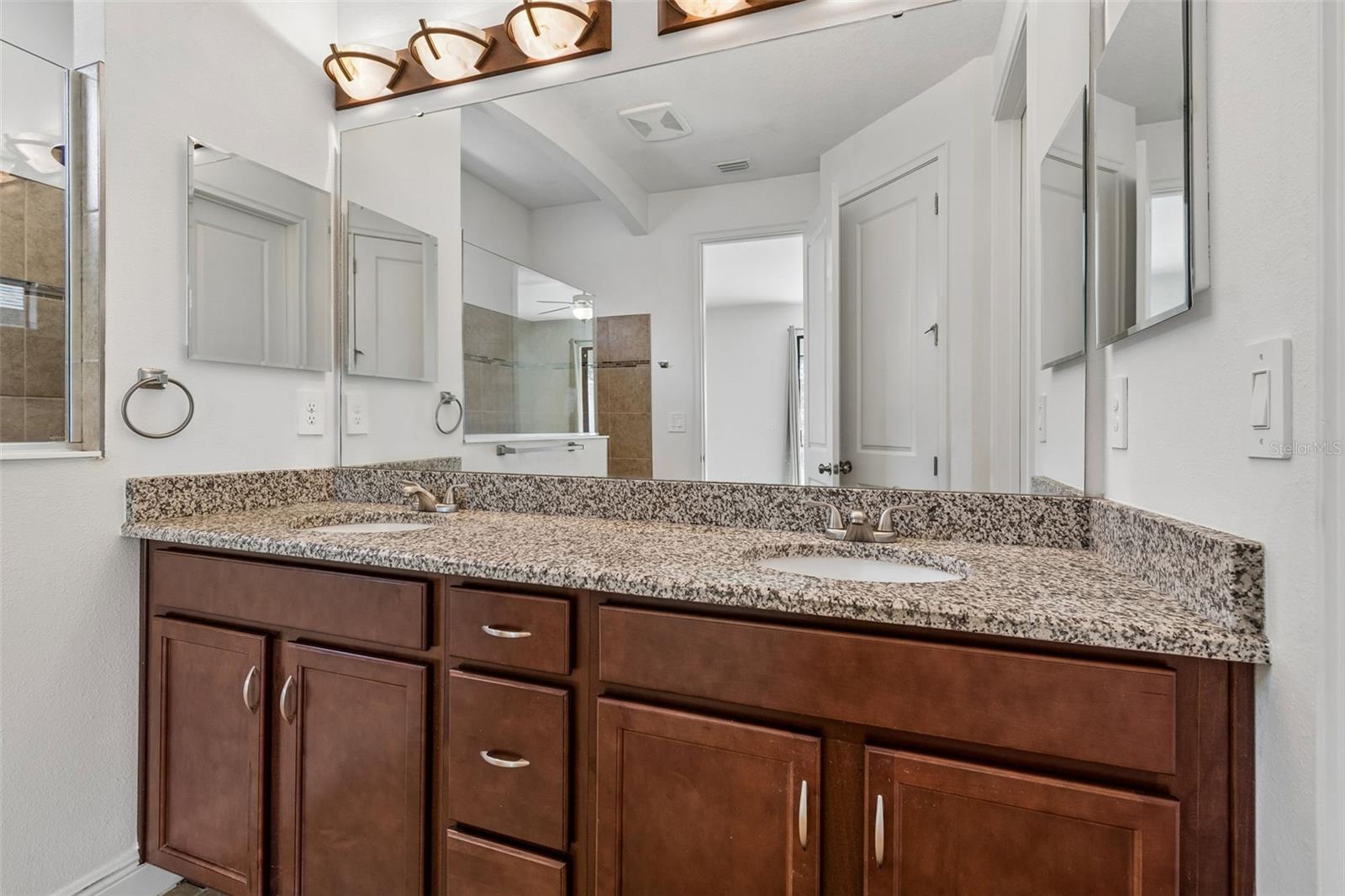 Image 20 of 71 For 1214 Florablu Drive