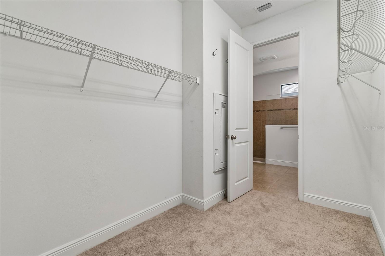 Image 22 of 71 For 1214 Florablu Drive