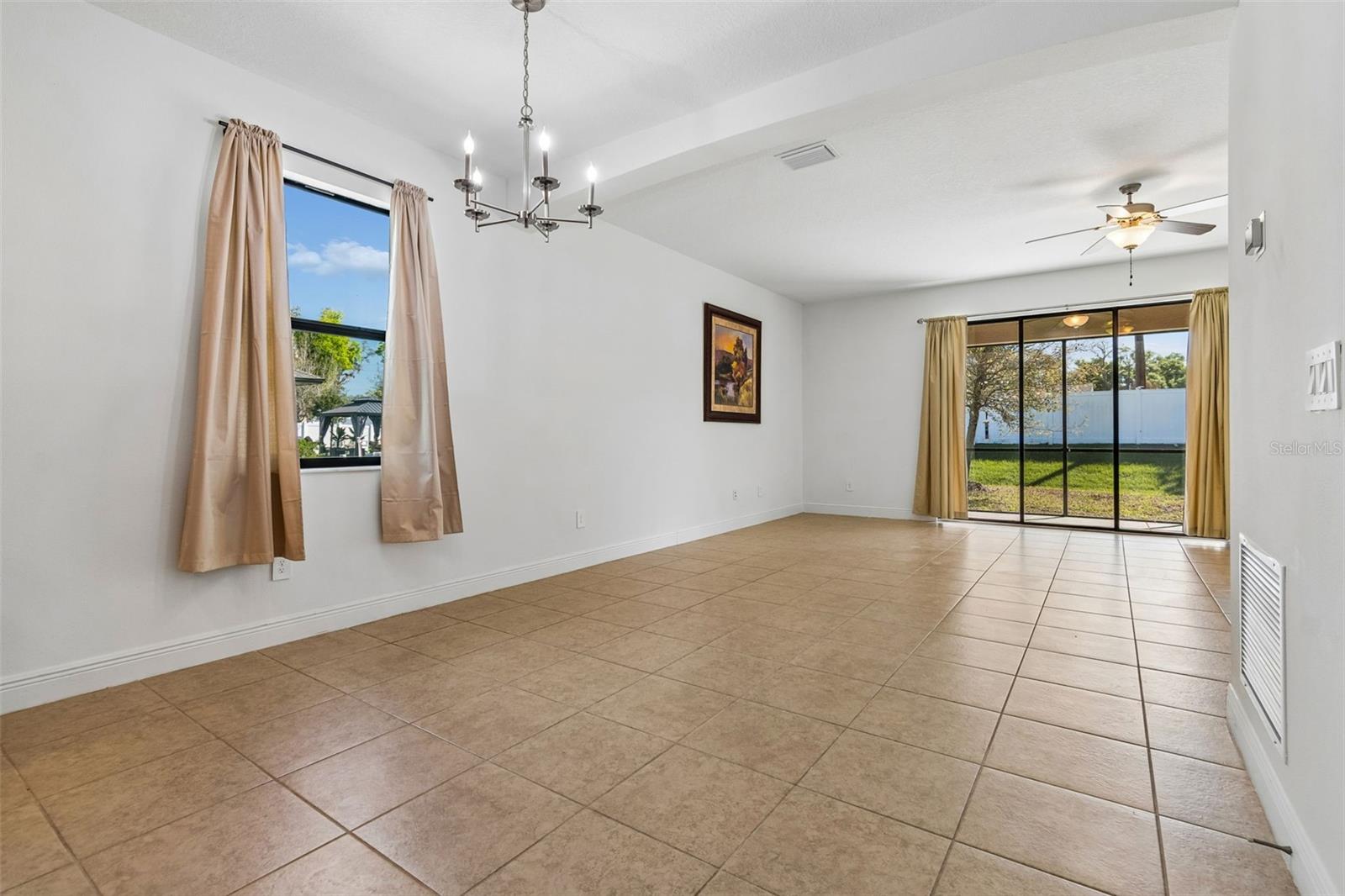 Image 23 of 71 For 1214 Florablu Drive