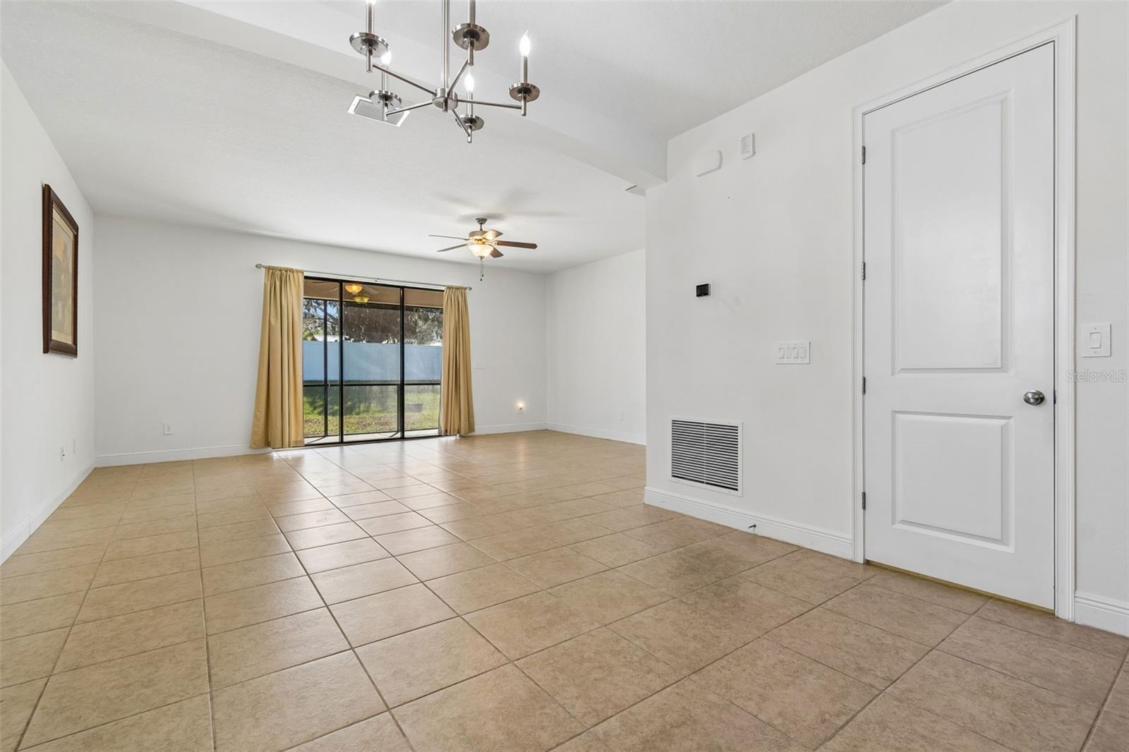 Image 24 of 71 For 1214 Florablu Drive