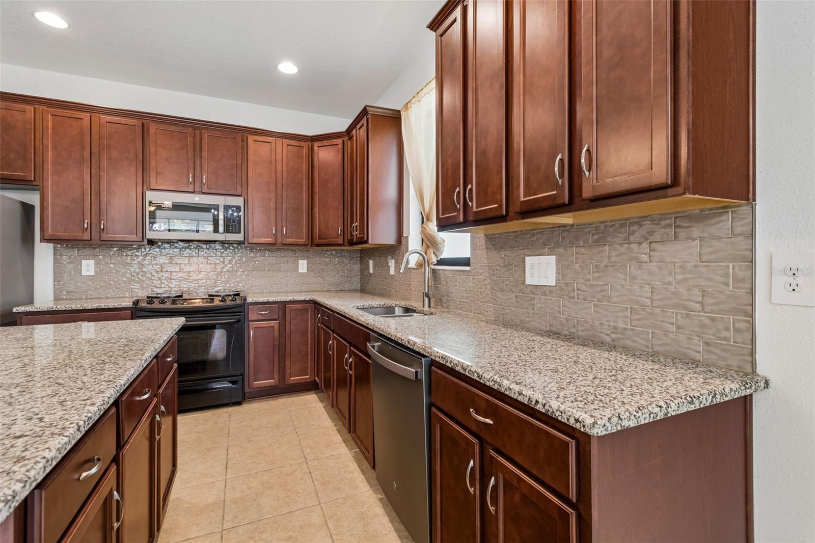 Image 35 of 71 For 1214 Florablu Drive