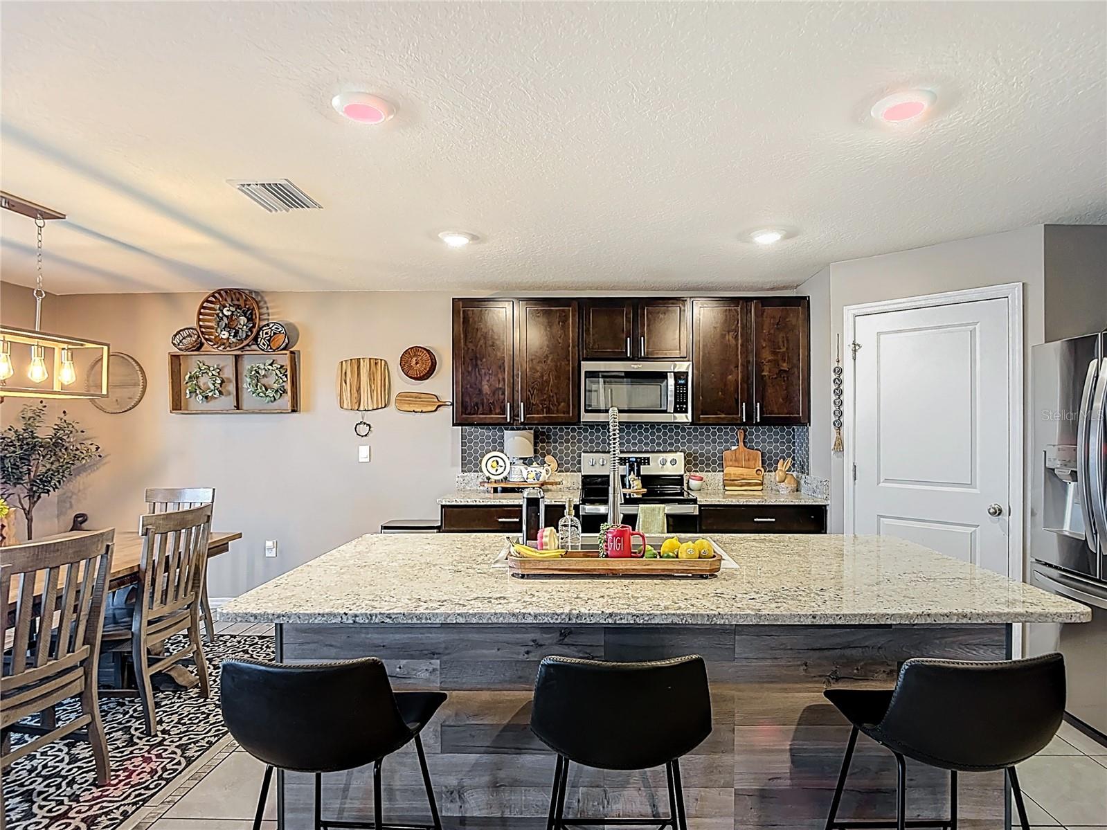 Image 13 of 86 For 38287 Sonnet Landing Avenue