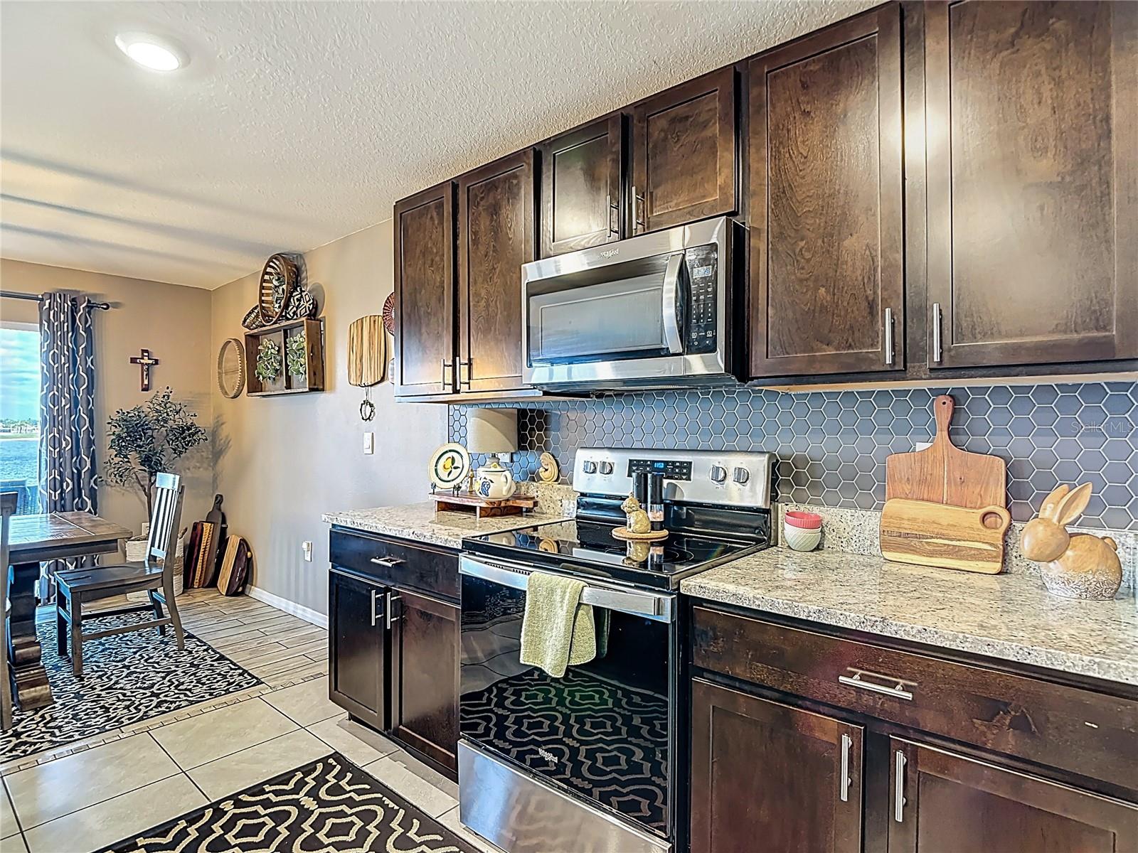 Image 15 of 86 For 38287 Sonnet Landing Avenue