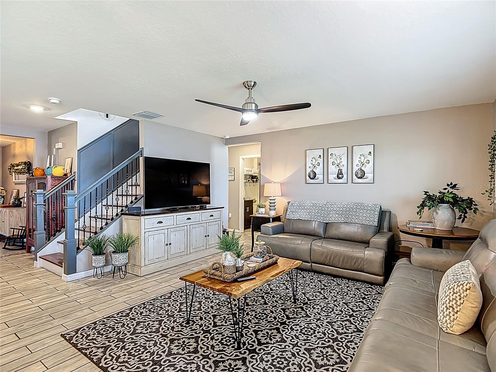 Image 24 of 86 For 38287 Sonnet Landing Avenue