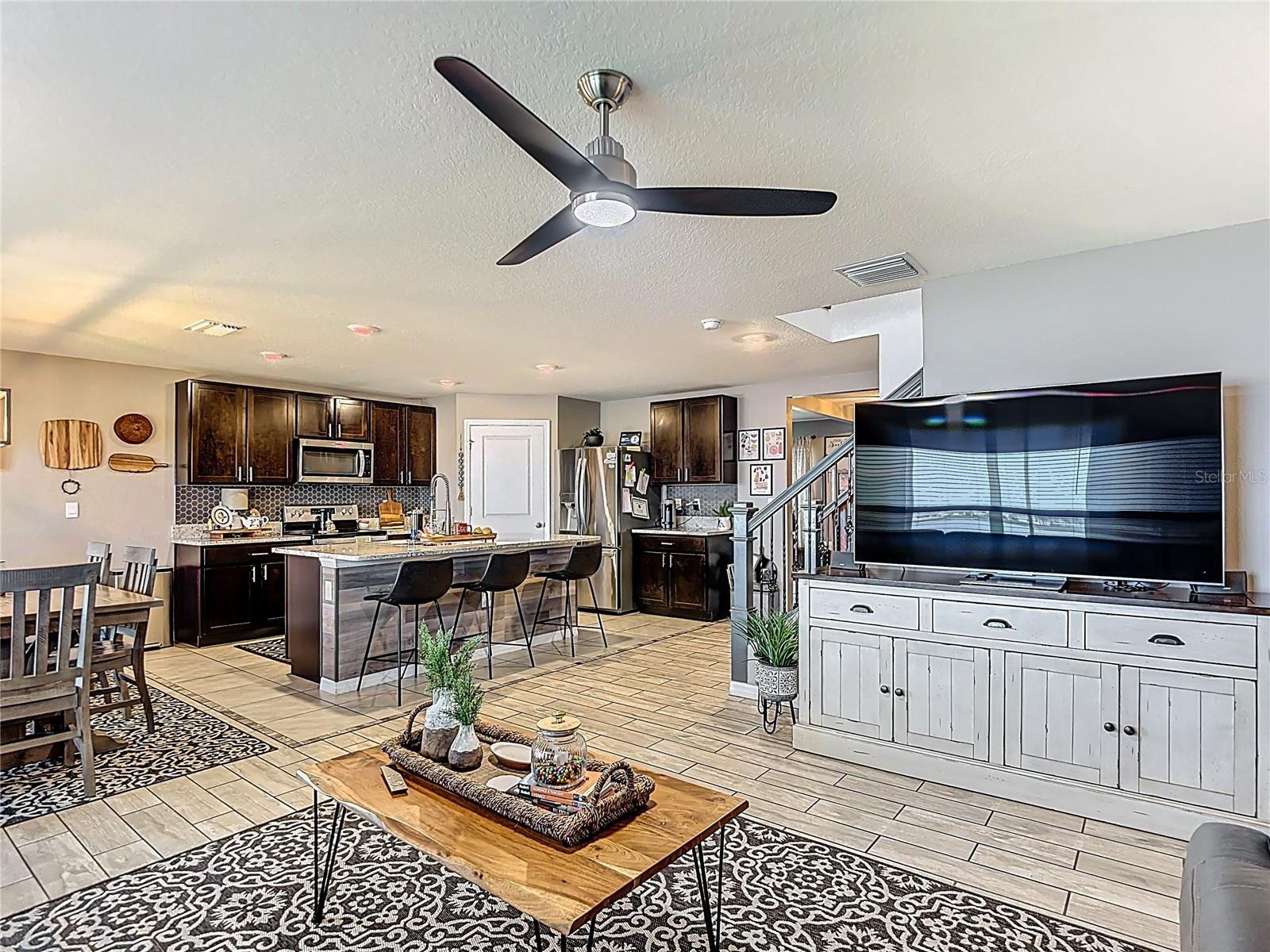 Image 27 of 86 For 38287 Sonnet Landing Avenue