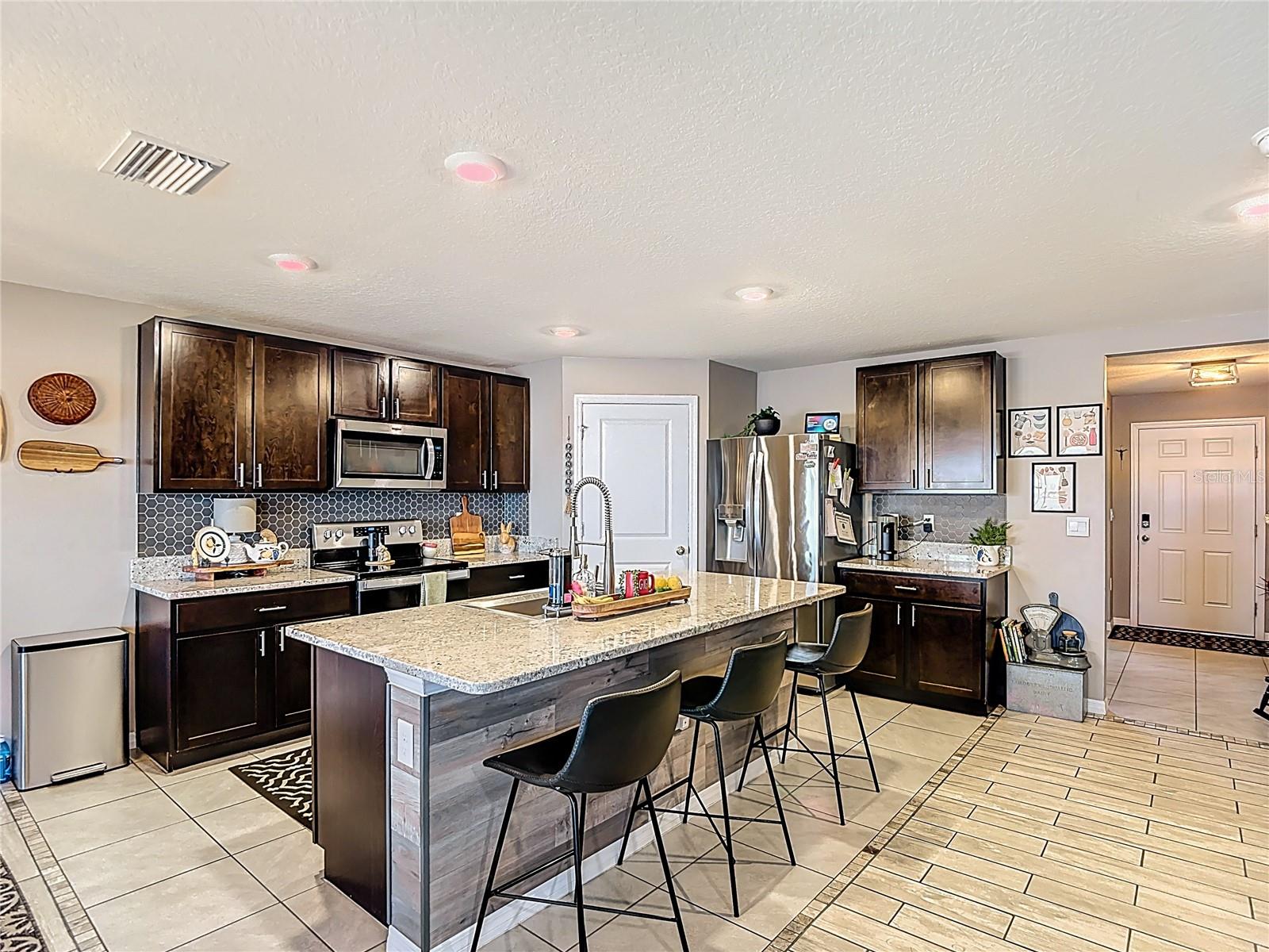 Image 3 of 86 For 38287 Sonnet Landing Avenue