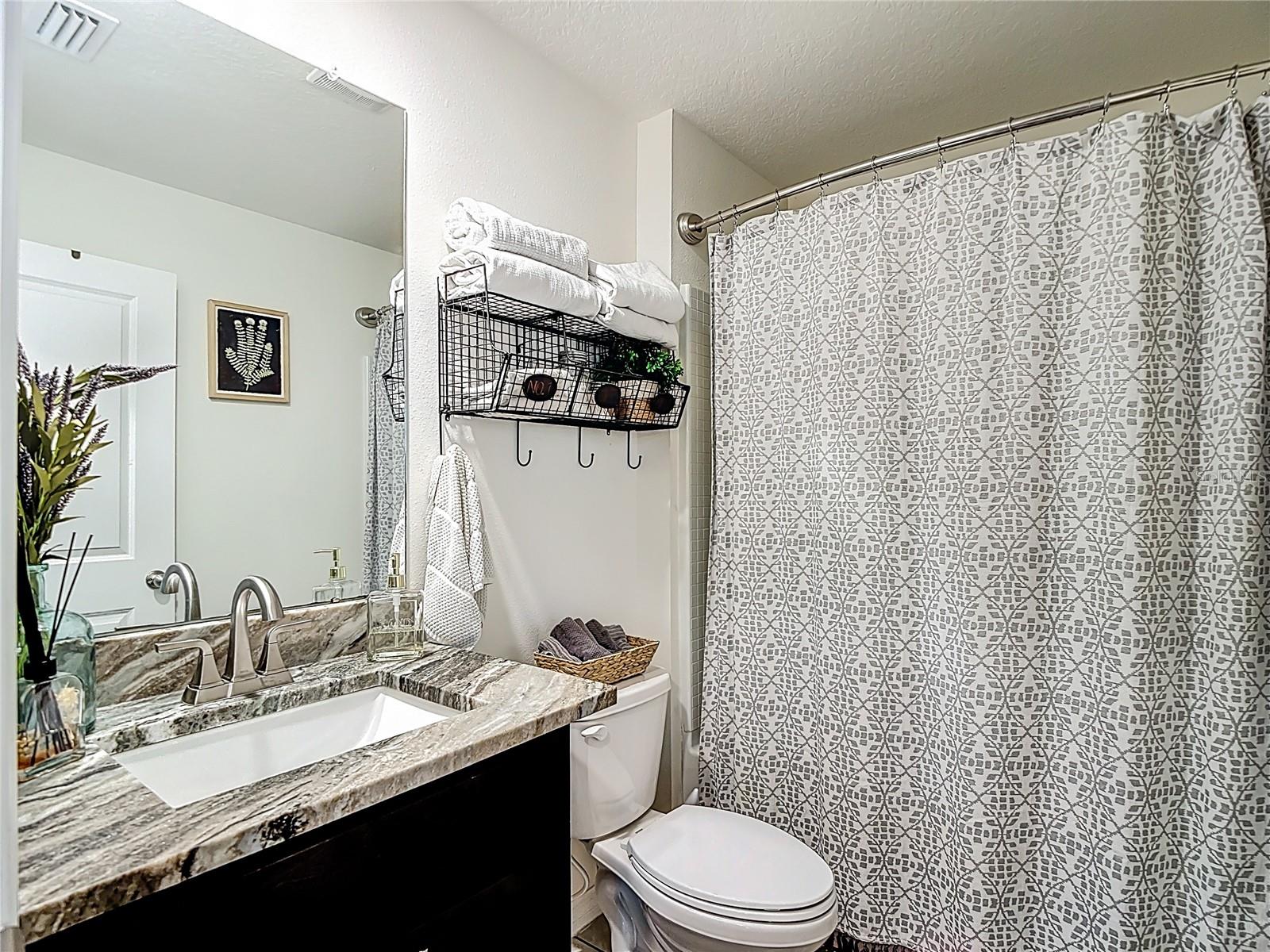 Image 32 of 86 For 38287 Sonnet Landing Avenue