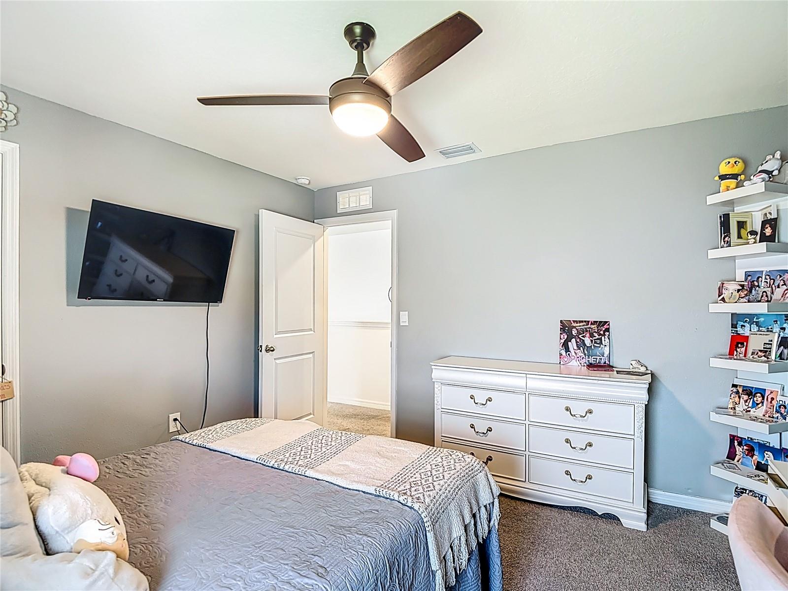 Image 42 of 86 For 38287 Sonnet Landing Avenue