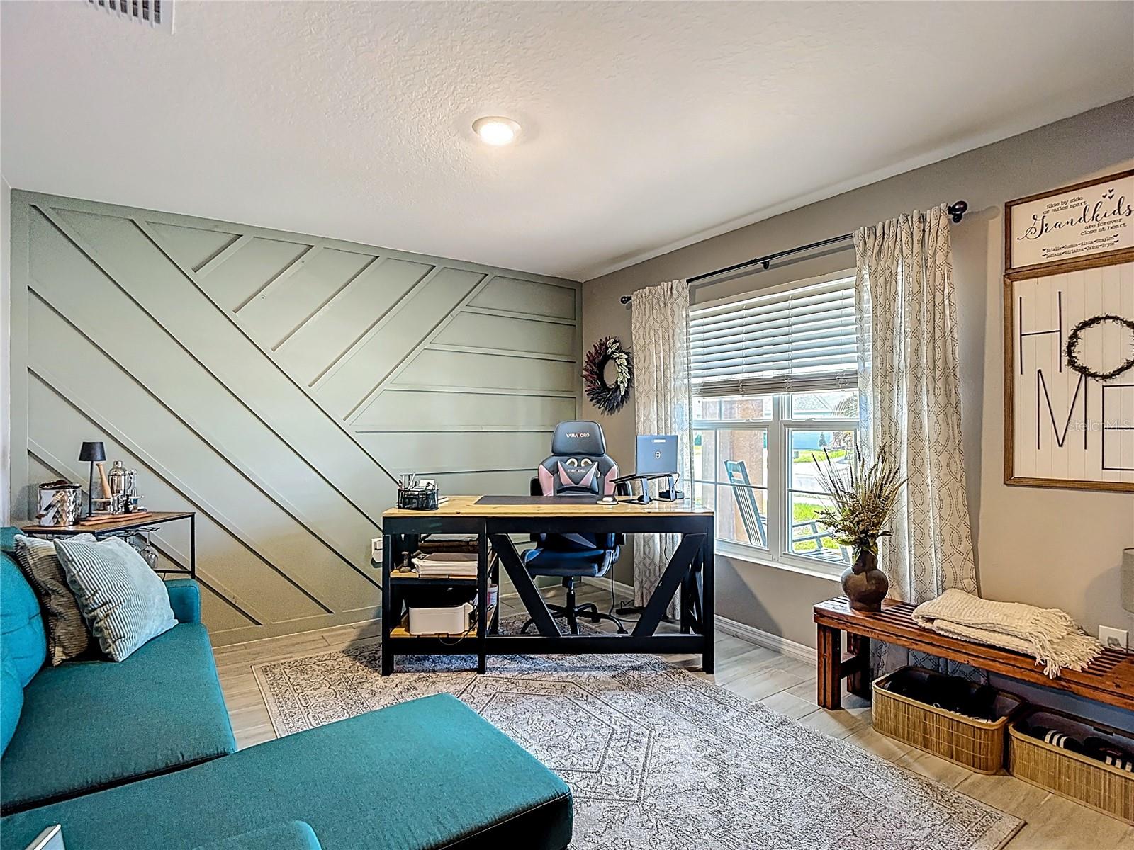 Image 9 of 86 For 38287 Sonnet Landing Avenue