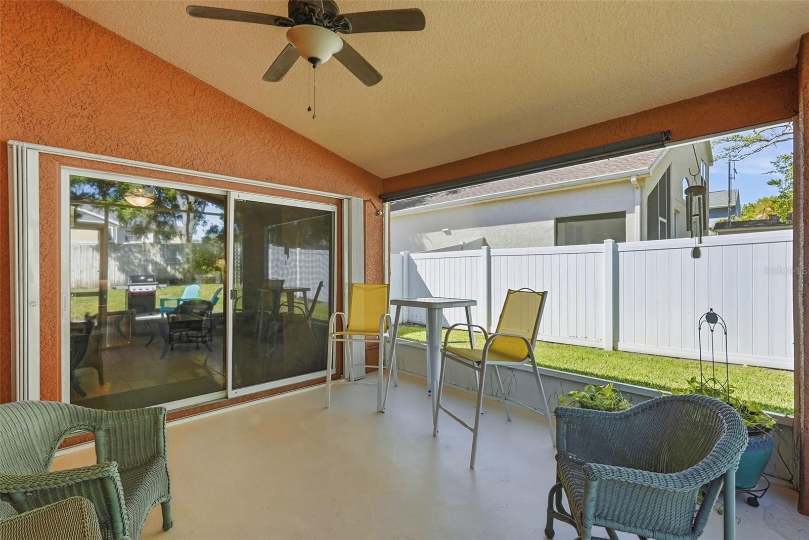 Image 21 of 31 For 1240 Bluffs Circle