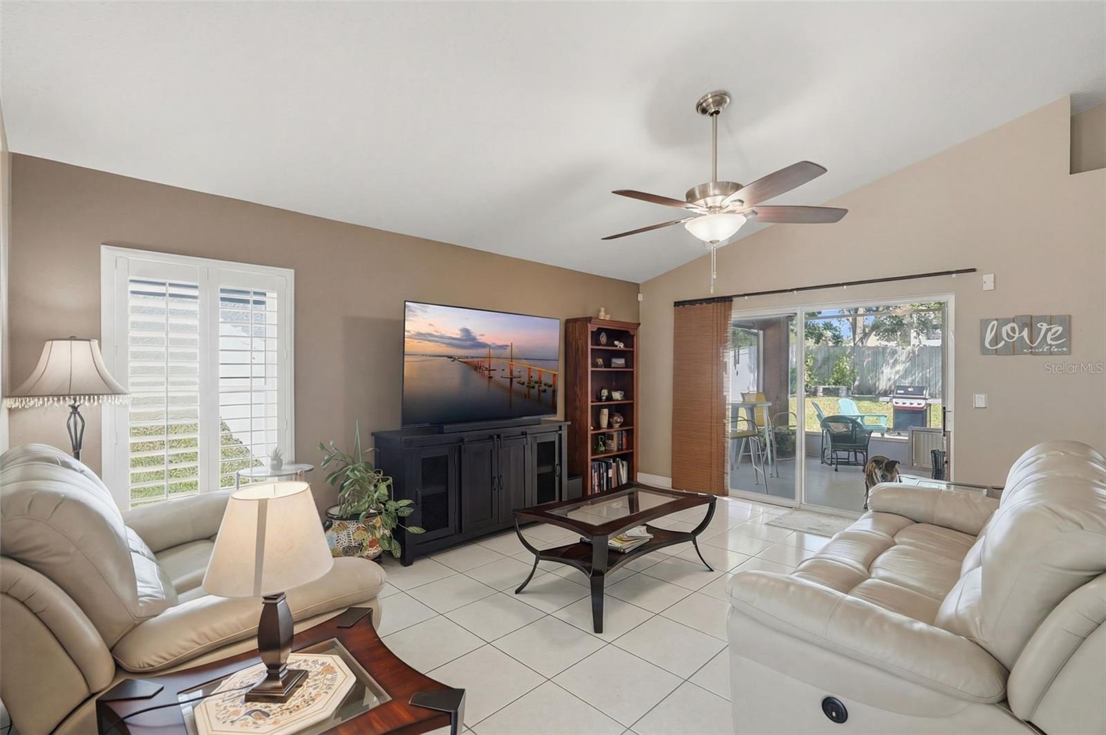 Image 8 of 31 For 1240 Bluffs Circle