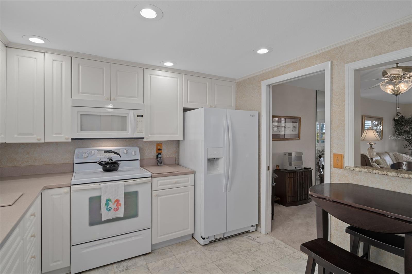 Image 19 of 56 For 1230 Gulf Boulevard 303