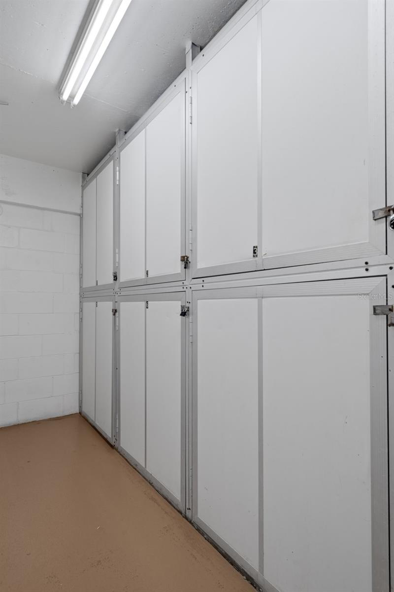 Image 38 of 56 For 1230 Gulf Boulevard 303