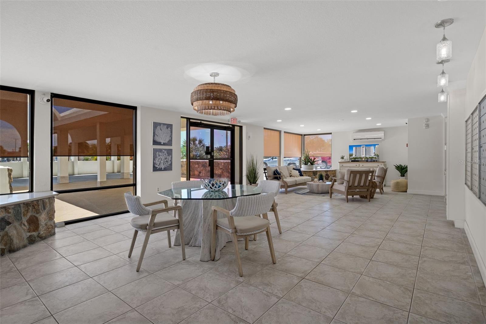 Image 46 of 56 For 1230 Gulf Boulevard 303