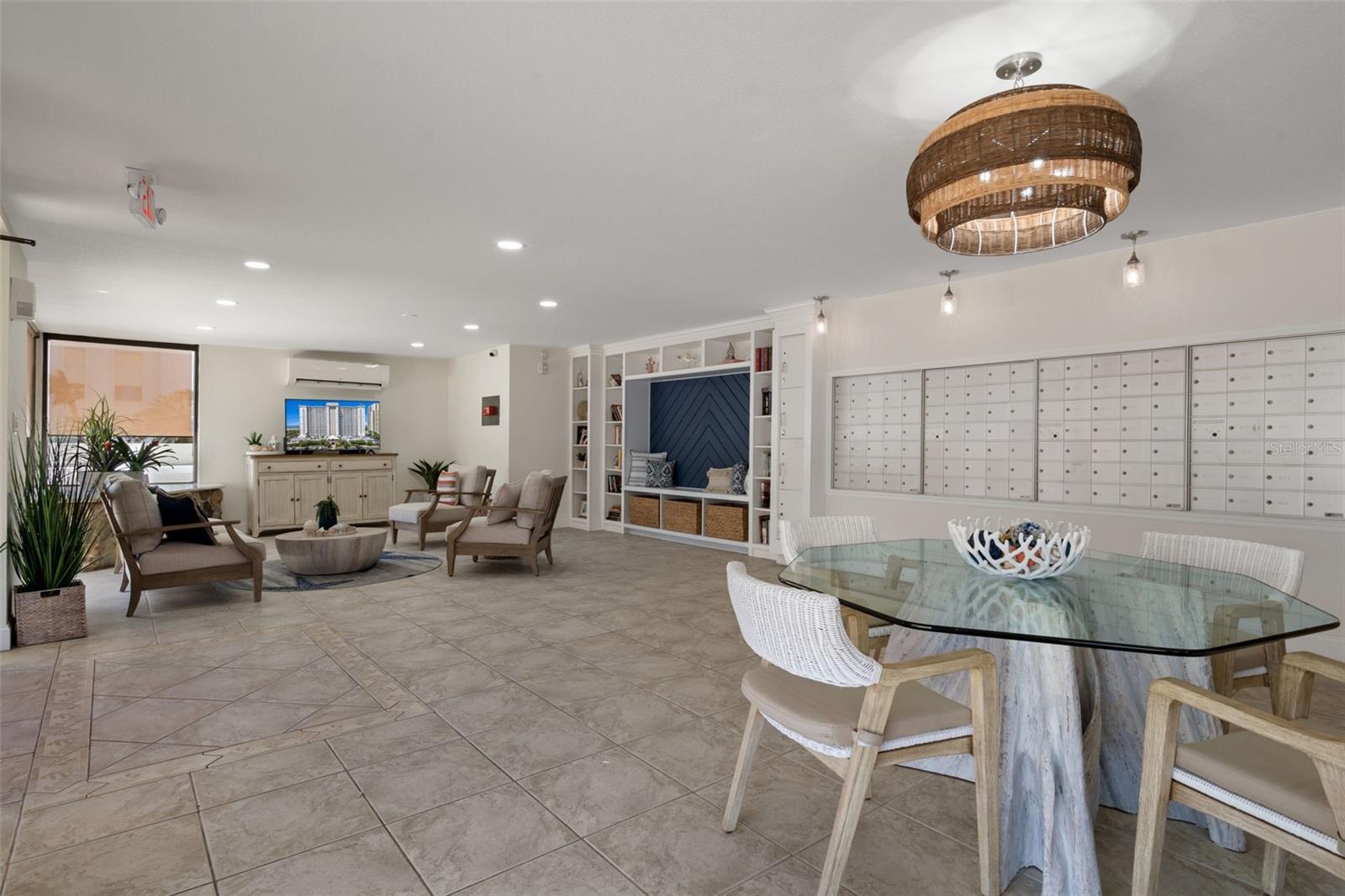 Image 47 of 56 For 1230 Gulf Boulevard 303