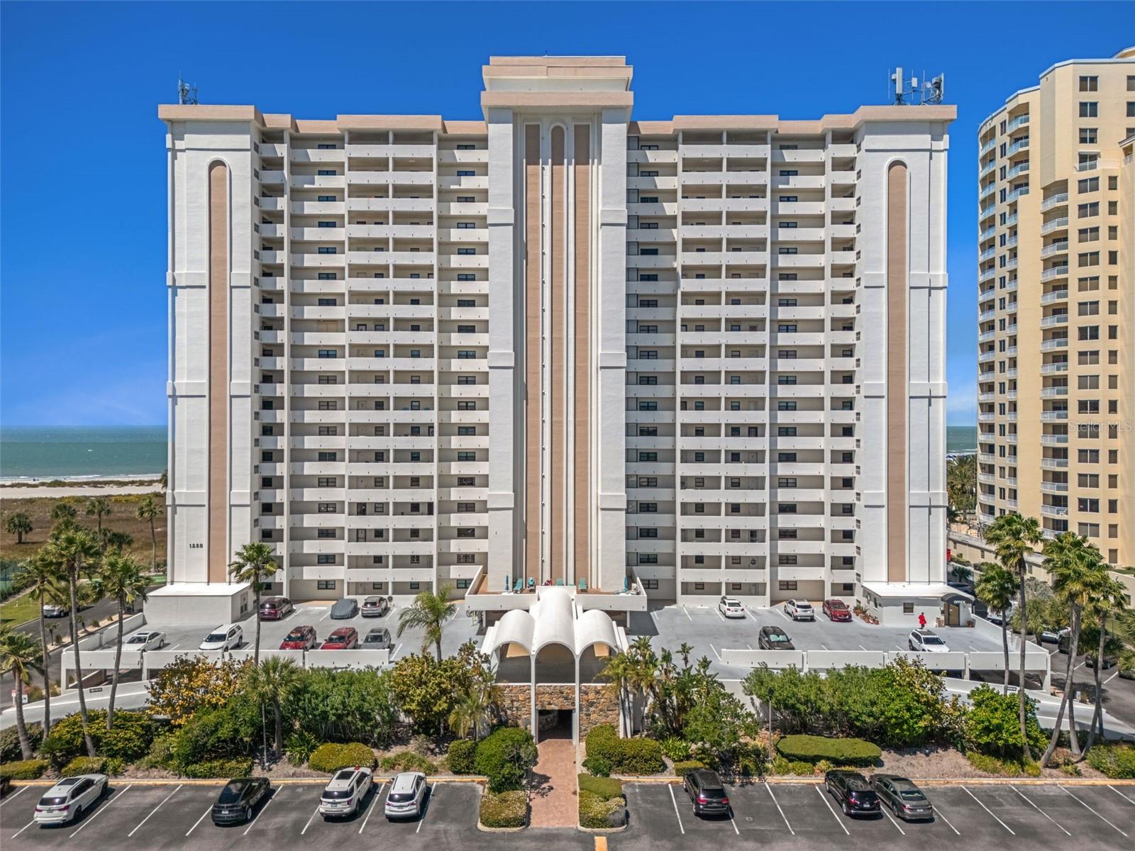 Image 6 of 56 For 1230 Gulf Boulevard 303