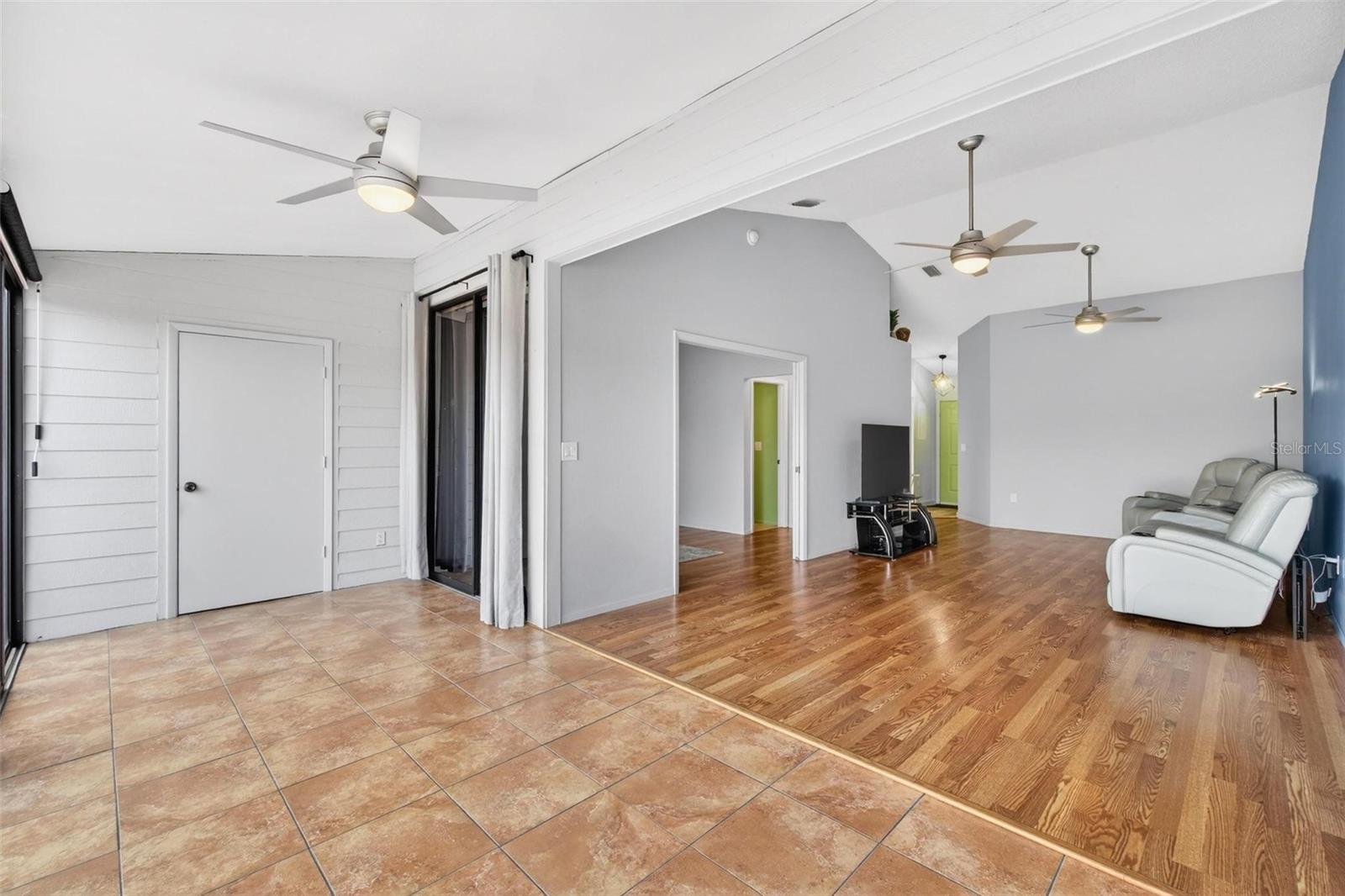 Image 15 of 28 For 4535 Park Lake Terrace S