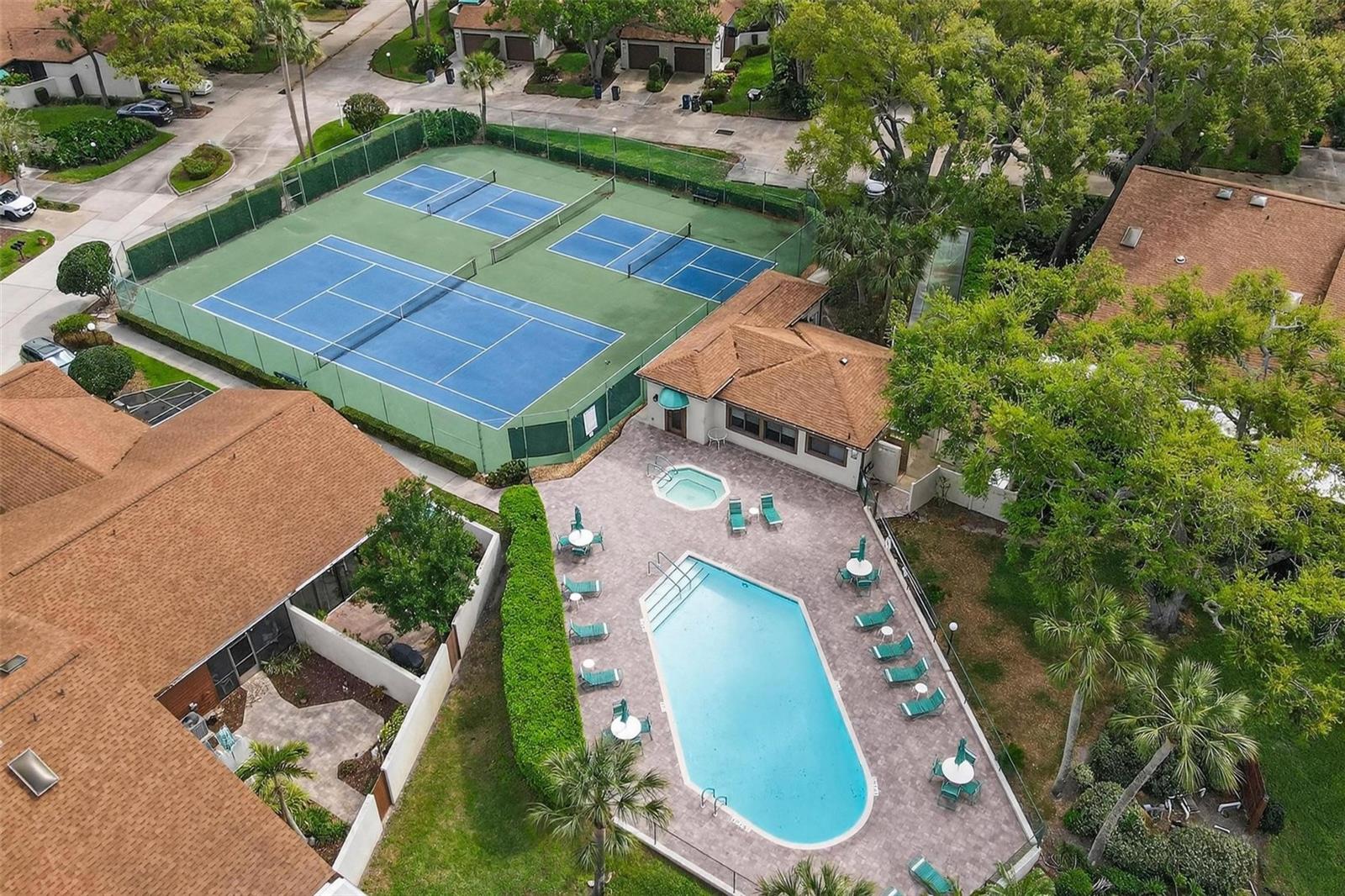 Image 4 of 28 For 4535 Park Lake Terrace S