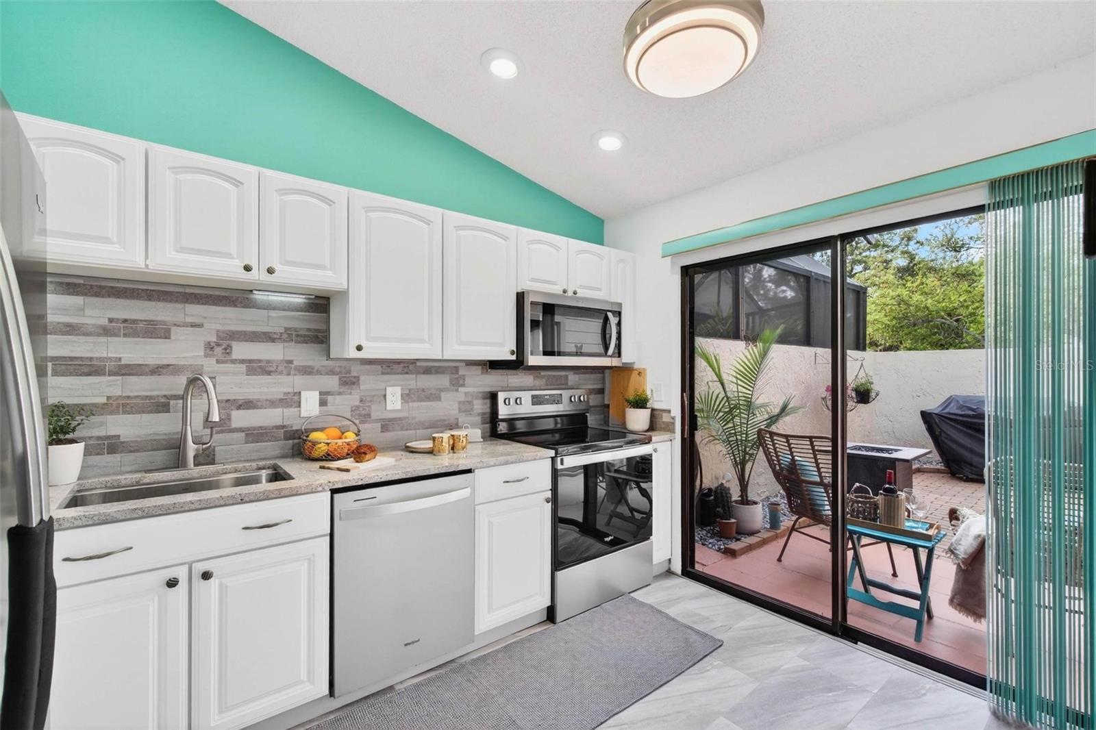 Image 9 of 28 For 4535 Park Lake Terrace S