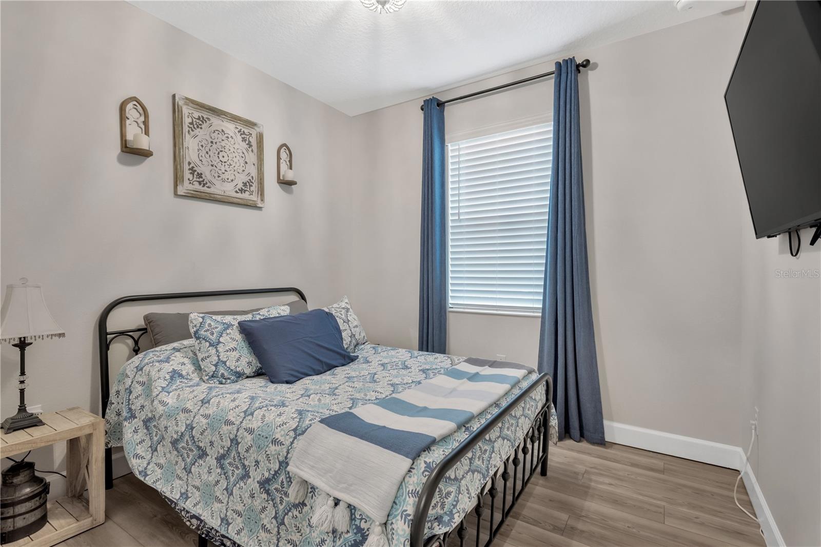 Image 12 of 79 For 315 Blackrock Lane