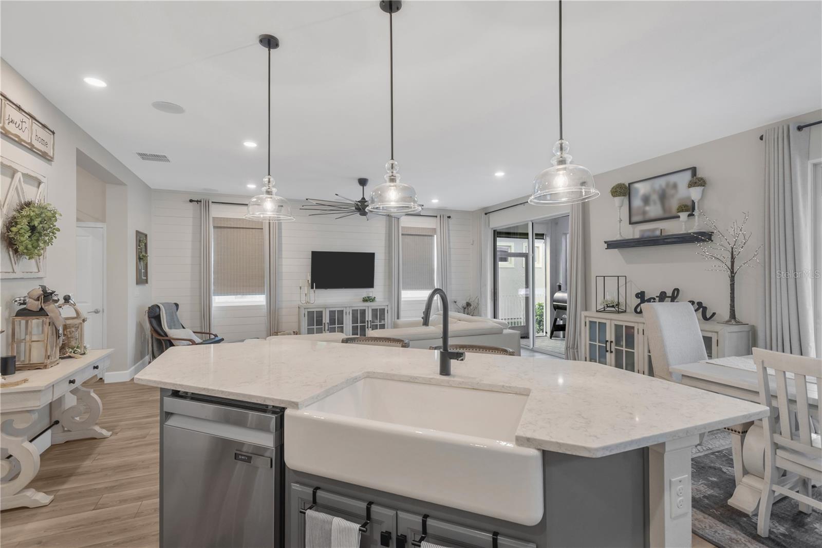 Image 20 of 79 For 315 Blackrock Lane