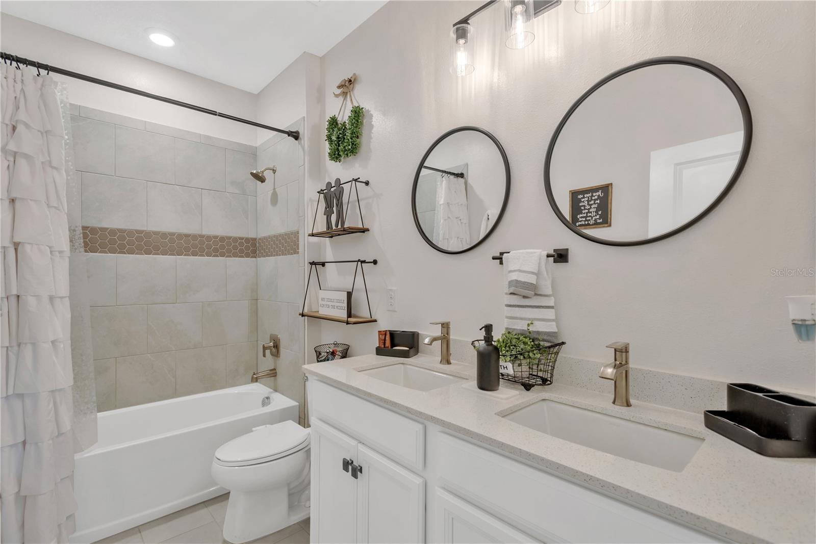 Image 27 of 79 For 315 Blackrock Lane