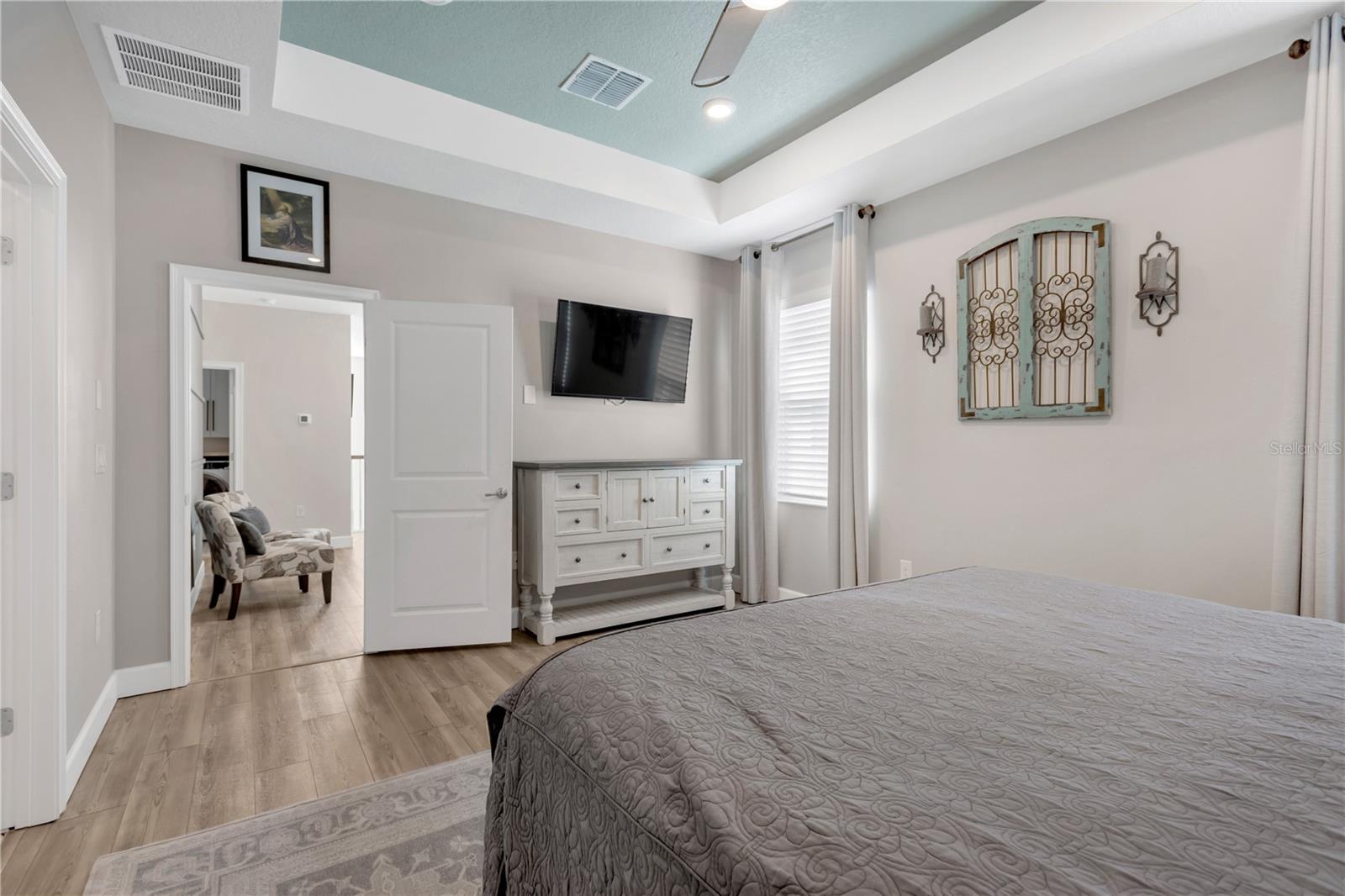 Image 36 of 79 For 315 Blackrock Lane